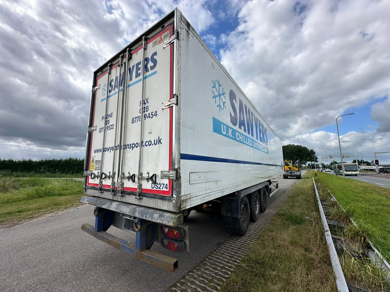 Gray and Adams Meat Hook Thermo King SLXE 400 - Poluprikolica hladnjače: slika 4 Gray and Adams Meat Hook Thermo King SLXE 400 - Poluprikolica hladnjače: slika 4