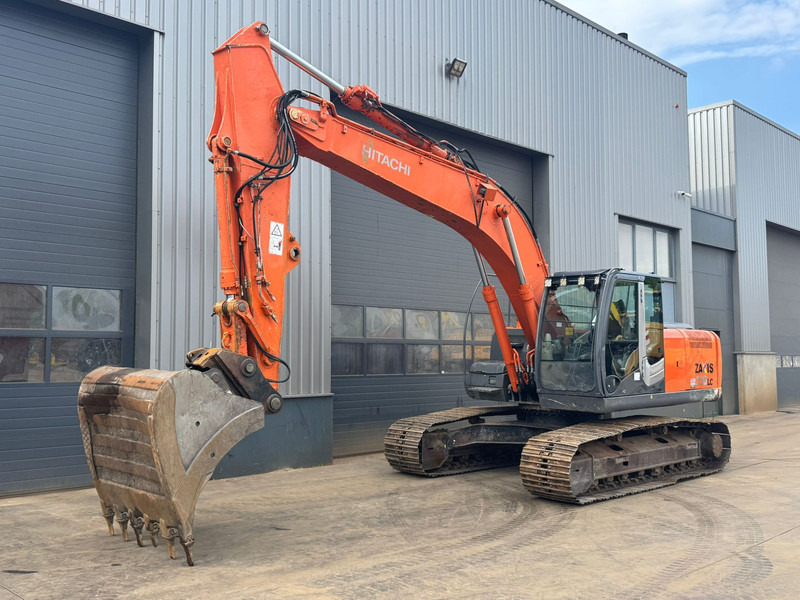 Hitachi ZX210LC-3 - Bager guseničar: slika 2 Hitachi ZX210LC-3 - Bager guseničar: slika 2