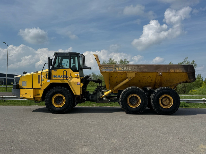 Komatsu HM300-2 - Zglobni kiper: slika 1 Komatsu HM300-2 - Zglobni kiper: slika 1