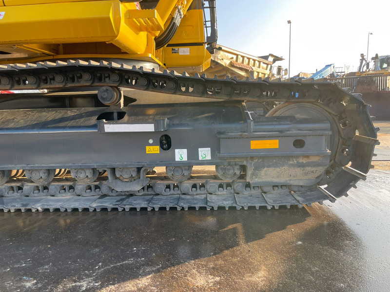 Novu Bager guseničar Komatsu PC210LC-10MO: slika 12