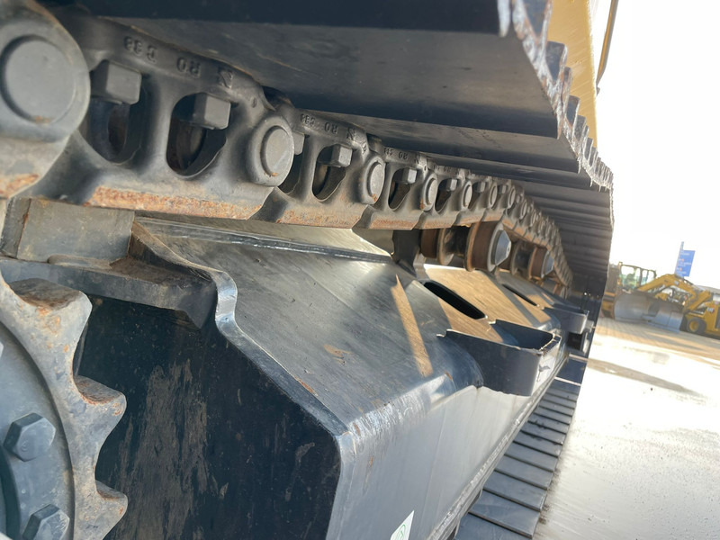 Novu Bager guseničar Komatsu PC210LC-10MO: slika 14