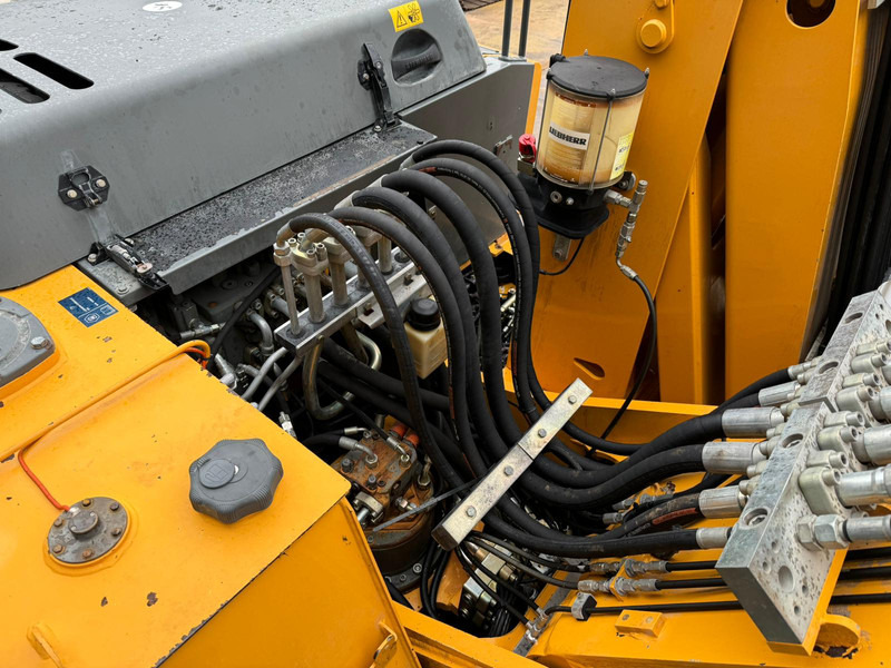 Bager za obradu otpada/ Industrije Liebherr A904C - Material Handler: slika 20