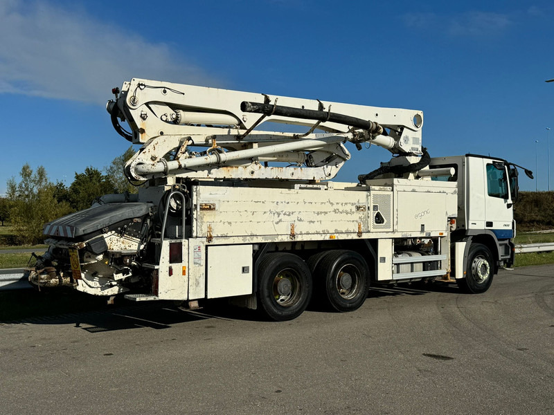 MERCEDESBENZ Actros 2632 6x4 with Putzmeister BSF 24-4 11 24m concrete pump - Auto pumpa za beton: slika 4 MERCEDESBENZ Actros 2632 6x4 with Putzmeister BSF 24-4 11 24m concrete pump - Auto pumpa za beton: slika 4