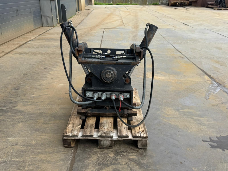 Verachtert CWT-40-H4N tilting quick coupler CW40 214-1033 - Brza spojnica: slika 4 Verachtert CWT-40-H4N tilting quick coupler CW40 214-1033 - Brza spojnica: slika 4