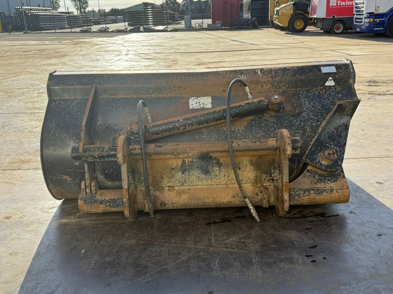 ZFE Side-Tilting bucket for CAT 908 SW - Kašika: slika 4 ZFE Side-Tilting bucket for CAT 908 SW - Kašika: slika 4