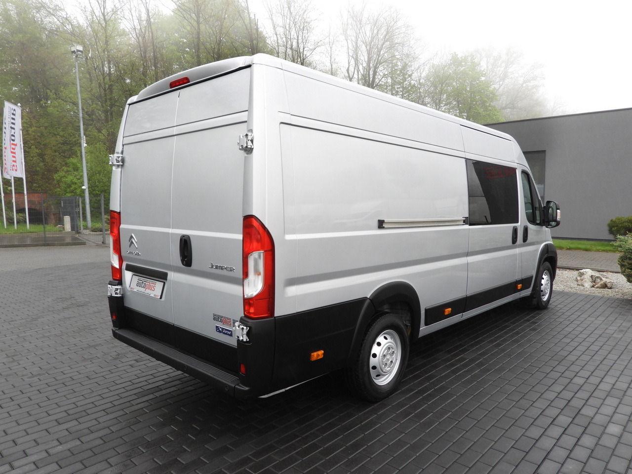 Furgon CITROEN JUMPER BOX DELIVERY VAN 7 SEATS CRUISE CONTROL LED LIGHTS AIR CONDITIONING 165HP: slika 14 Furgon CITROEN JUMPER BOX DELIVERY VAN 7 SEATS CRUISE CONTROL LED LIGHTS AIR CONDITIONING 165HP: slika 14