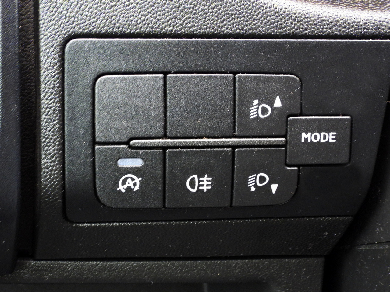 Furgon CITROEN JUMPER BOX DELIVERY VAN 7 SEATS CRUISE CONTROL LED LIGHTS AIR CONDITIONING 165HP: slika 26 Furgon CITROEN JUMPER BOX DELIVERY VAN 7 SEATS CRUISE CONTROL LED LIGHTS AIR CONDITIONING 165HP: slika 26