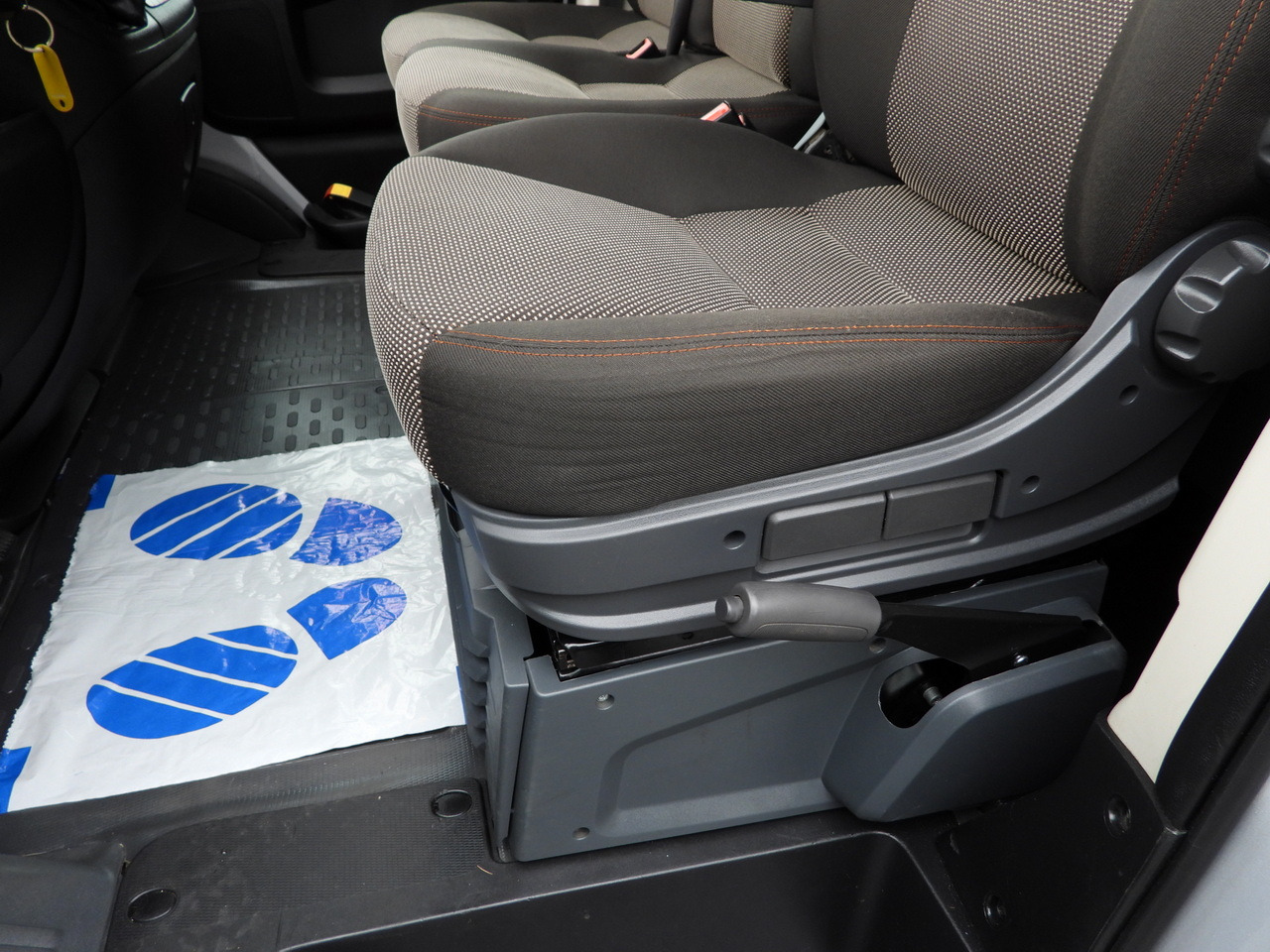 Furgon CITROEN JUMPER BOX DELIVERY VAN 7 SEATS CRUISE CONTROL LED LIGHTS AIR CONDITIONING 165HP: slika 25 Furgon CITROEN JUMPER BOX DELIVERY VAN 7 SEATS CRUISE CONTROL LED LIGHTS AIR CONDITIONING 165HP: slika 25