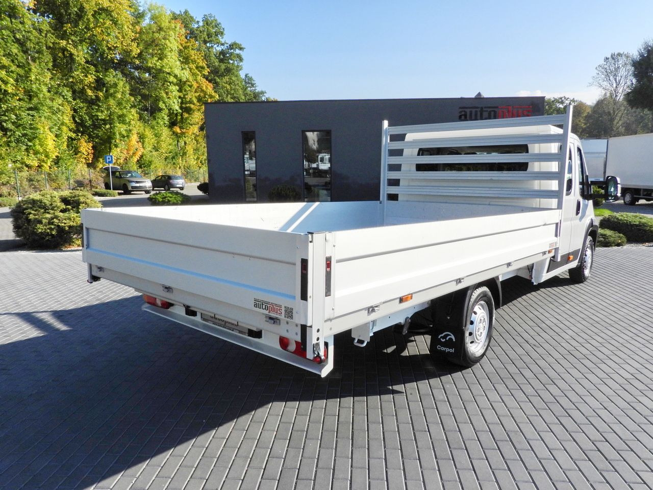 CITROEN JUMPER STAKE BODY DOUBLE CABIN DOKA 7 SEATS PNEUMATICS AIR CONDITIONING 140HP - Dostavno vozilo s ravnom platformom: slika 3 CITROEN JUMPER STAKE BODY DOUBLE CABIN DOKA 7 SEATS PNEUMATICS AIR CONDITIONING 140HP - Dostavno vozilo s ravnom platformom: slika 3