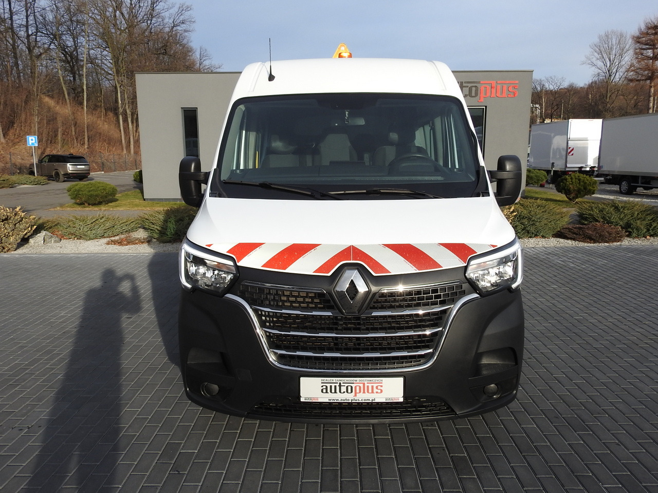 RENAULT MASTER BOX DELIVERY VAN 7 SEATS CRUISE CONTROL AIR CONDITIONING LED LIGHTS 135HP - Dostavno vozilo: slika 5 RENAULT MASTER BOX DELIVERY VAN 7 SEATS CRUISE CONTROL AIR CONDITIONING LED LIGHTS 135HP - Dostavno vozilo: slika 5