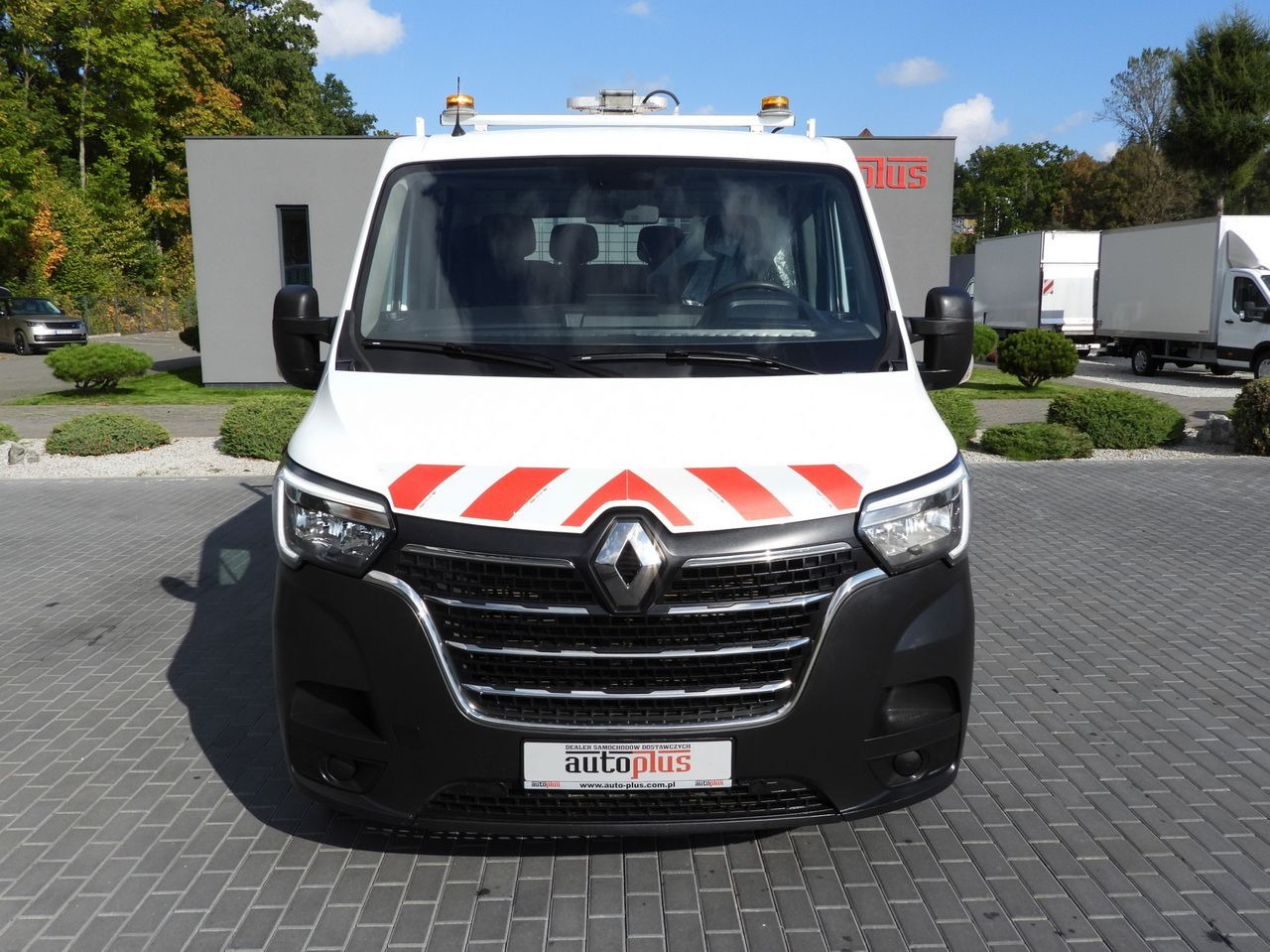 RENAULT MASTER TIPPER DOUBLE CABIN DOKA 6 SEATS CRUISE CONTROL LED LIGHTS TWIN WHEELS AIR CONDITIONING 165HP - Dostavno vozilo: slika 5 RENAULT MASTER TIPPER DOUBLE CABIN DOKA 6 SEATS CRUISE CONTROL LED LIGHTS TWIN WHEELS AIR CONDITIONING 165HP - Dostavno vozilo: slika 5