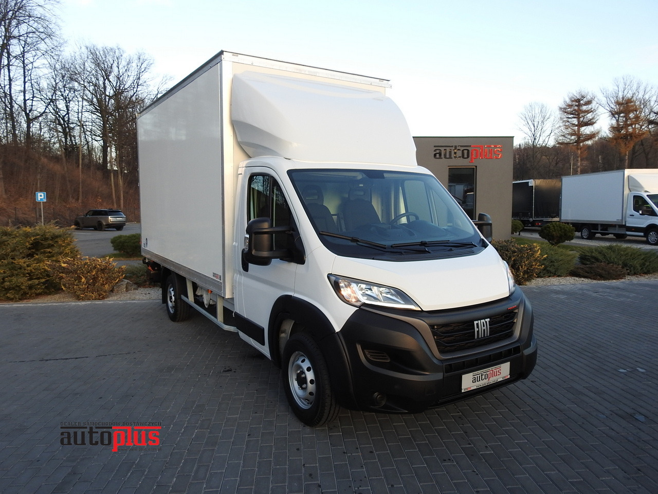 FIAT DUCATO BOX LIFT 8 PALLETS CRUISE CONTROL AIR CONDITIONING 180HP - Dostavno vozilo sa zatvorenim sandukom: slika 1 FIAT DUCATO BOX LIFT 8 PALLETS CRUISE CONTROL AIR CONDITIONING 180HP - Dostavno vozilo sa zatvorenim sandukom: slika 1
