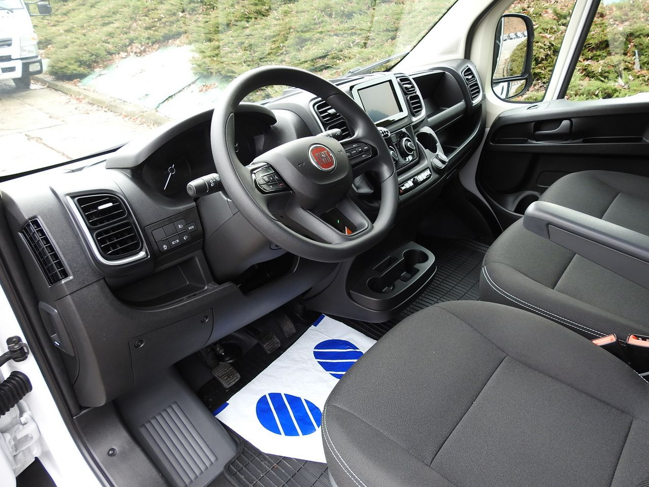 FIAT DUCATO - Dostavno vozilo sa ceradom: slika 2 FIAT DUCATO - Dostavno vozilo sa ceradom: slika 2