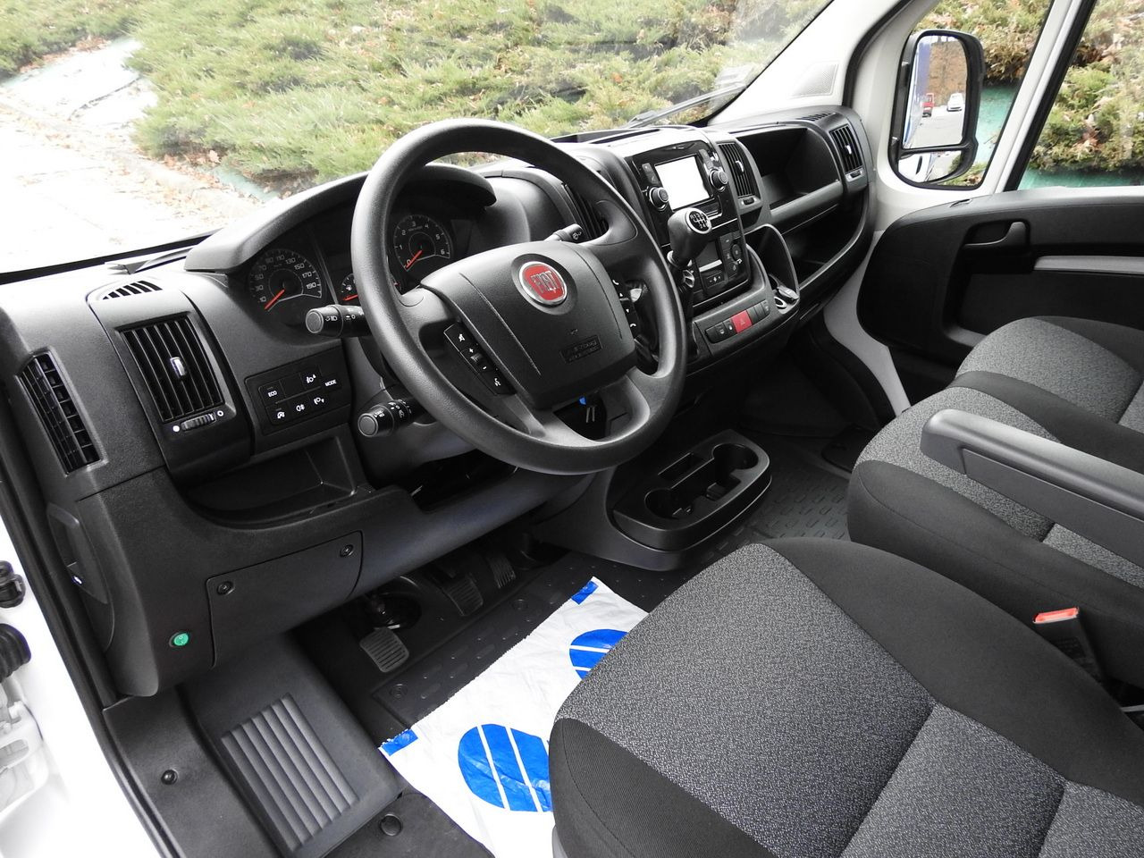 FIAT DUCATO - Dostavno vozilo sa ceradom: slika 2 FIAT DUCATO - Dostavno vozilo sa ceradom: slika 2