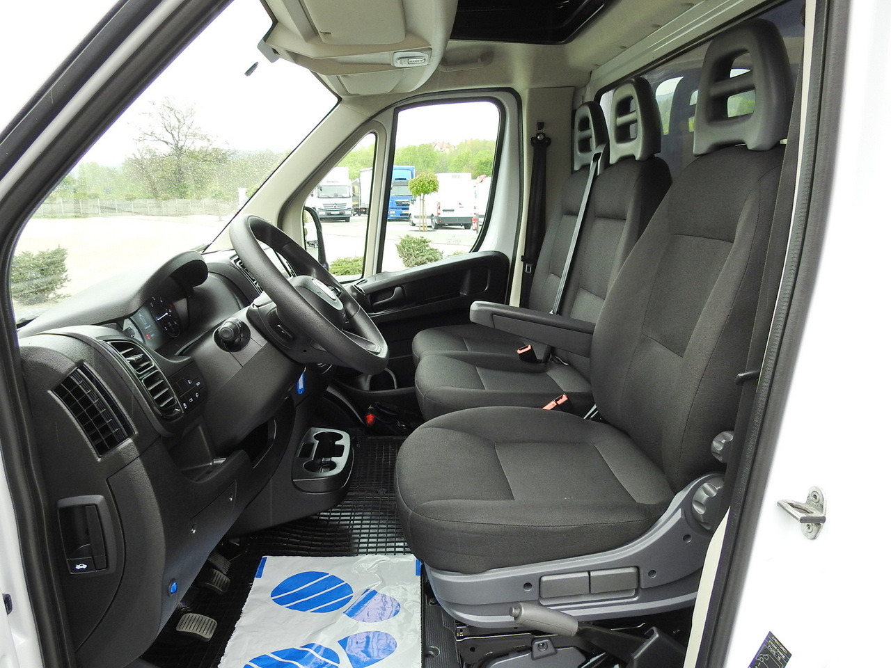 Lizing FIAT DUCATO  TARPAULIN 10 PALLETS WEBASTO CRUISE CONTROL AIR CONDITIONING  180HP FIAT DUCATO  TARPAULIN 10 PALLETS WEBASTO CRUISE CONTROL AIR CONDITIONING  180HP: slika 28