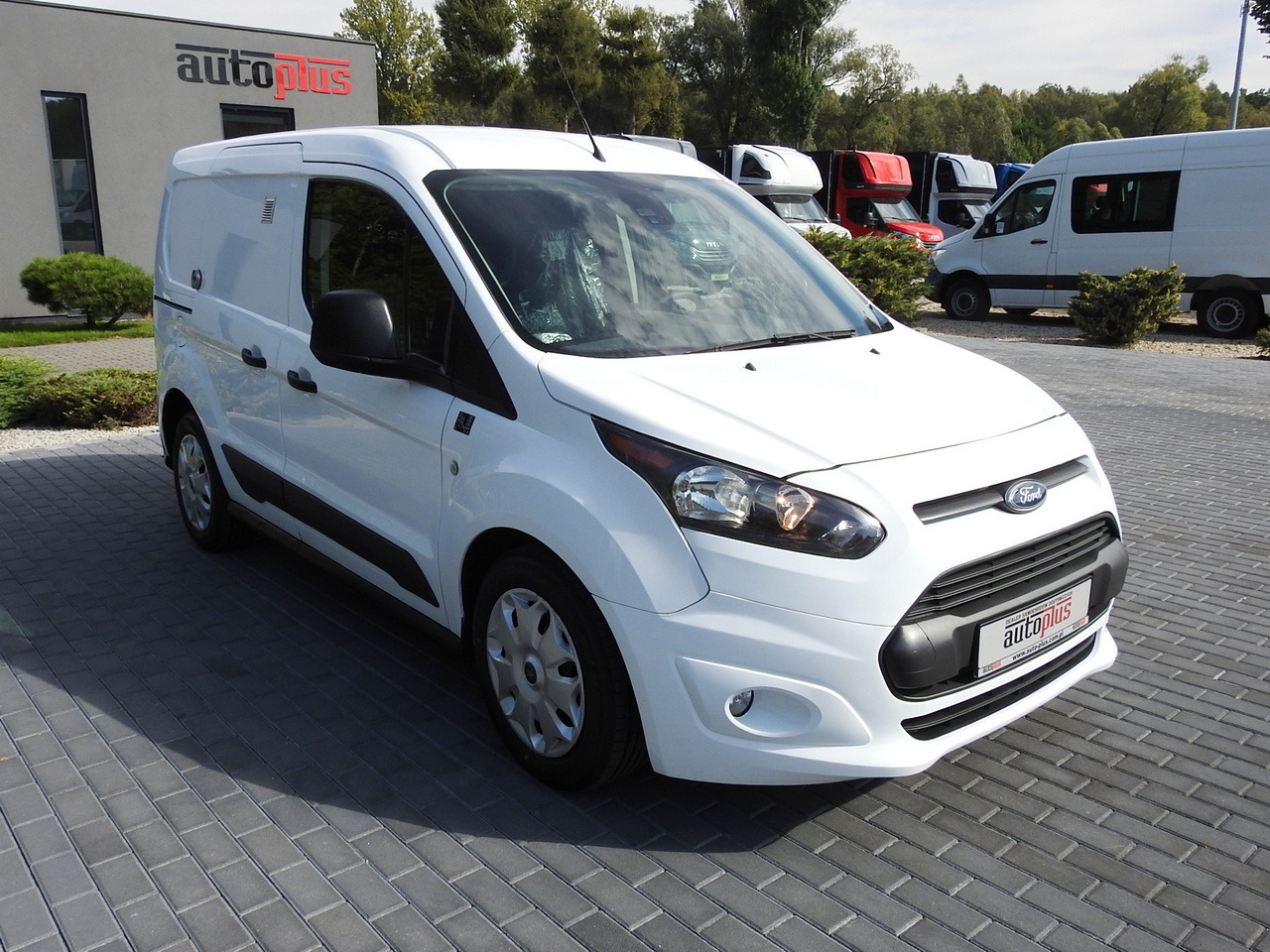 FORD TRANSIT CONNECT VAN CRUISE CONTROL NAVIGATION AIR CONDITIONING  100HP - Furgon: slika 4 FORD TRANSIT CONNECT VAN CRUISE CONTROL NAVIGATION AIR CONDITIONING  100HP - Furgon: slika 4