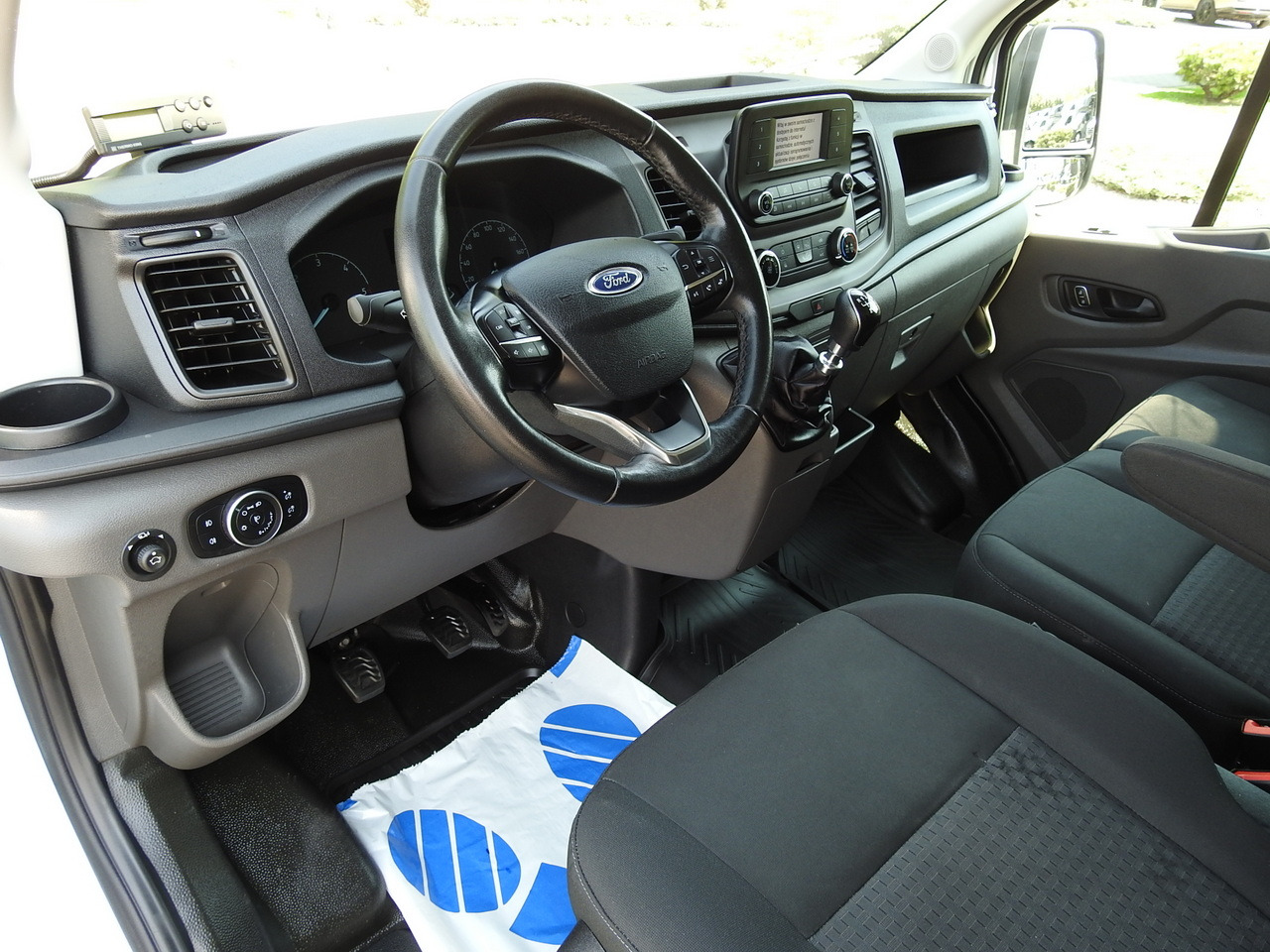 FORD TRANSIT REFRIGERATOR VAN 0*C HEATING FUNCTION CRUISE CONTROL AIR CONDITIONING LED LIGHTS 130HP - Dostavno vozilo hladnjača: slika 2 FORD TRANSIT REFRIGERATOR VAN 0*C HEATING FUNCTION CRUISE CONTROL AIR CONDITIONING LED LIGHTS 130HP - Dostavno vozilo hladnjača: slika 2