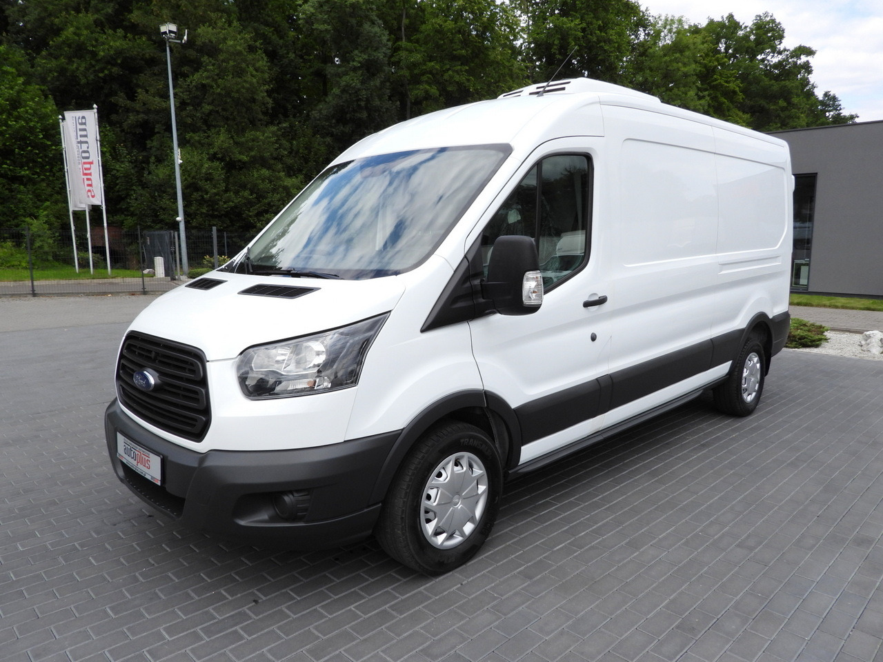 Dostavno vozilo hladnjača FORD TRANSIT REFRIGERATOR VAN 5*C AIR CONDITIONING  105HP: slika 6