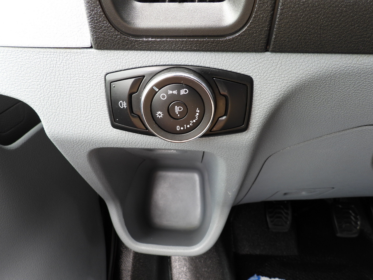 Dostavno vozilo hladnjača FORD TRANSIT REFRIGERATOR VAN 5*C AIR CONDITIONING  105HP: slika 27