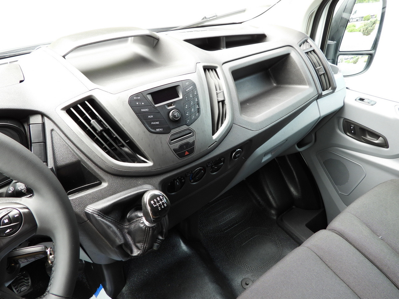 Dostavno vozilo hladnjača FORD TRANSIT REFRIGERATOR VAN 5*C AIR CONDITIONING  105HP: slika 30