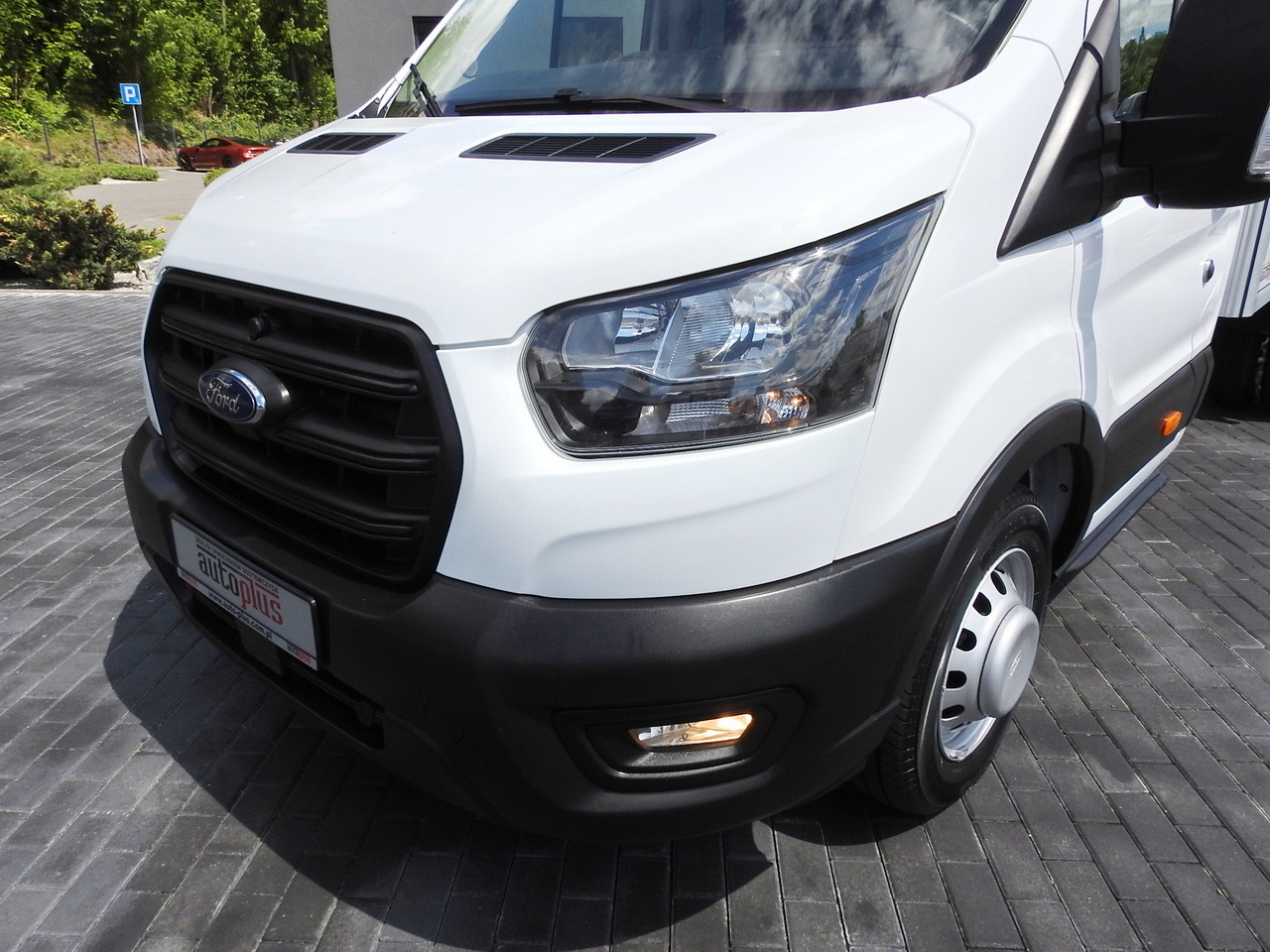 Dostavno vozilo hladnjača FORD TRANSIT REGRIGERATOR BOX 0*C POWER SUPPLY 230V CRUISE CONTROL AIR CONDITIONING TWIN WHEELS  170HP: slika 22
