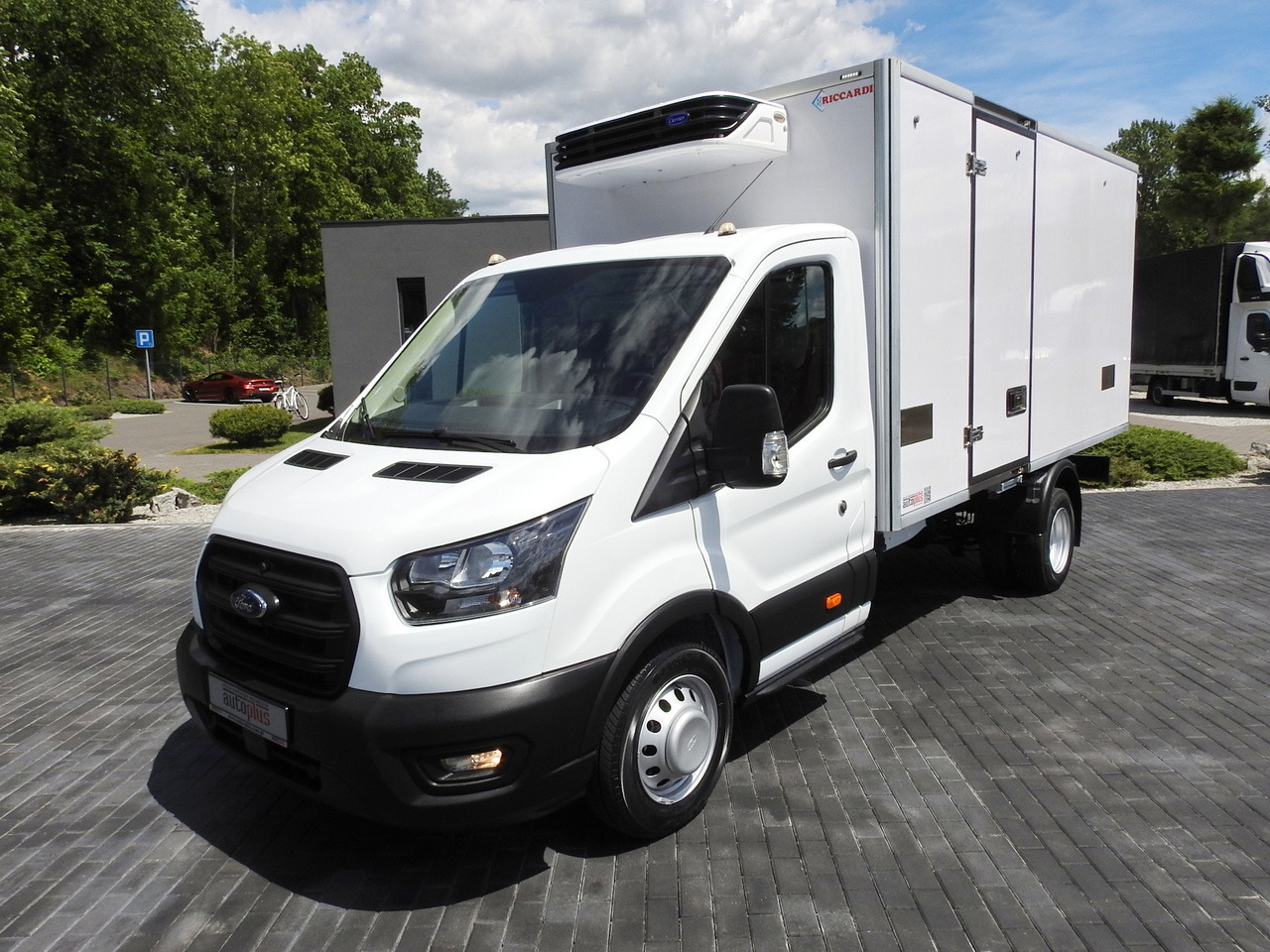 Dostavno vozilo hladnjača FORD TRANSIT REGRIGERATOR BOX 0*C POWER SUPPLY 230V CRUISE CONTROL AIR CONDITIONING TWIN WHEELS  170HP: slika 20