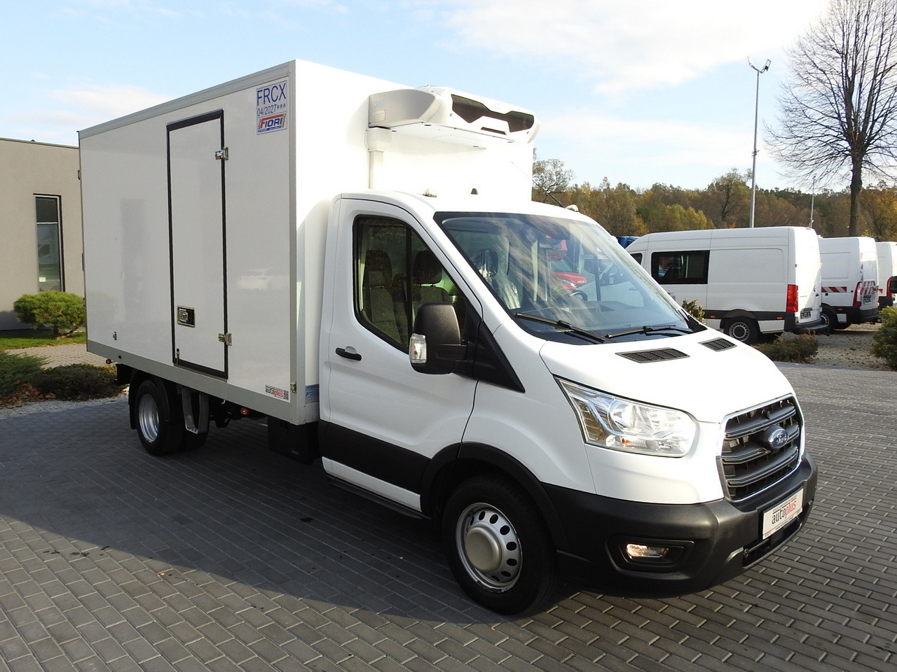 FORD TRANSIT REGRIGERATOR BOX -10*C POWER SUPPLY 230V CRUISE CONTROL AIR CONDITIONING LED LIGHTS PNEUMATICS TWIN WHEELS 130HP - Dostavno vozilo hladnjača: slika 4 FORD TRANSIT REGRIGERATOR BOX -10*C POWER SUPPLY 230V CRUISE CONTROL AIR CONDITIONING LED LIGHTS PNEUMATICS TWIN WHEELS 130HP - Dostavno vozilo hladnjača: slika 4