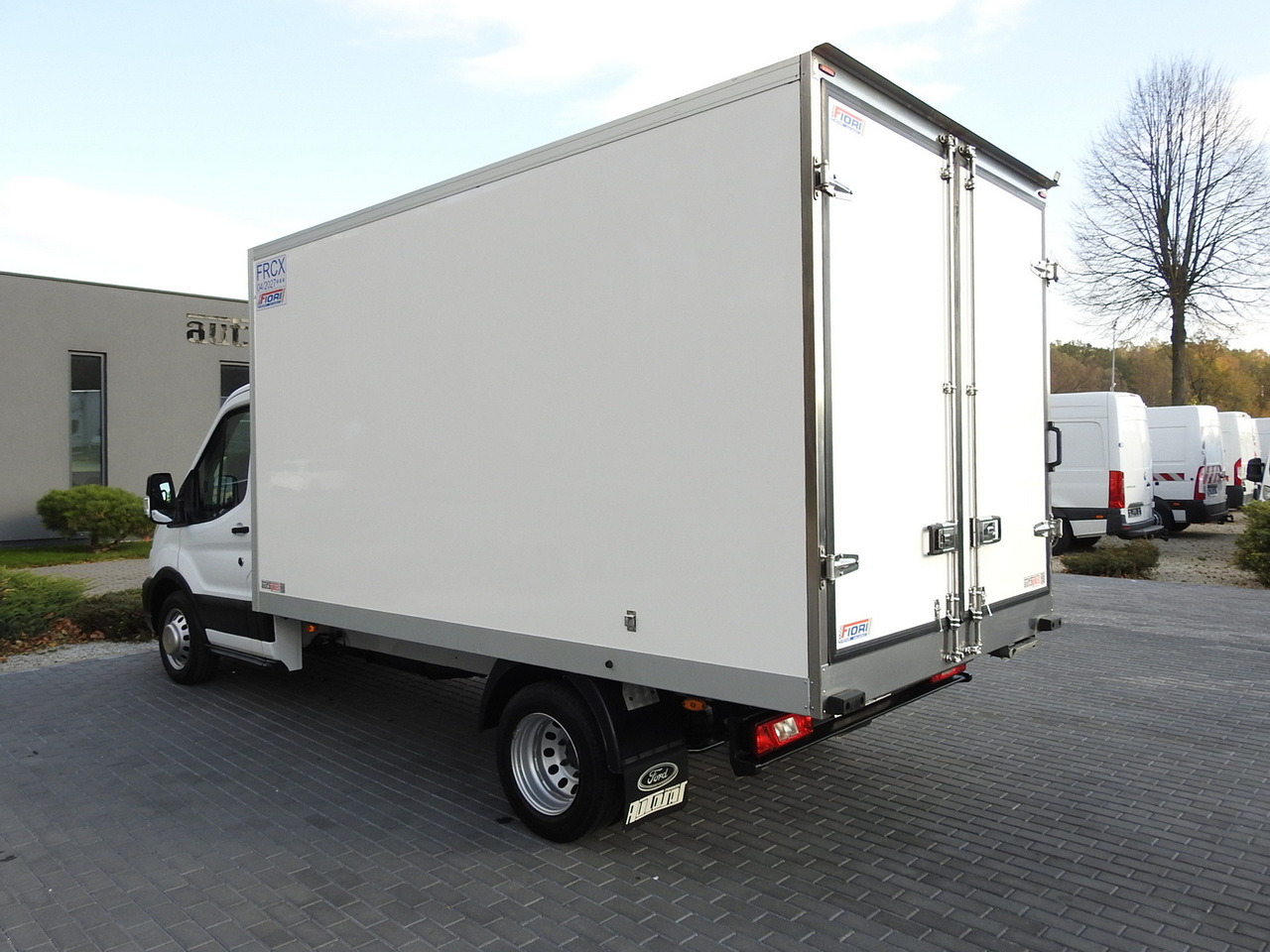 Dostavno vozilo hladnjača FORD TRANSIT REGRIGERATOR BOX -10*C POWER SUPPLY 230V CRUISE CONTROL AIR CONDITIONING LED LIGHTS PNEUMATICS TWIN WHEELS  130HP: slika 10