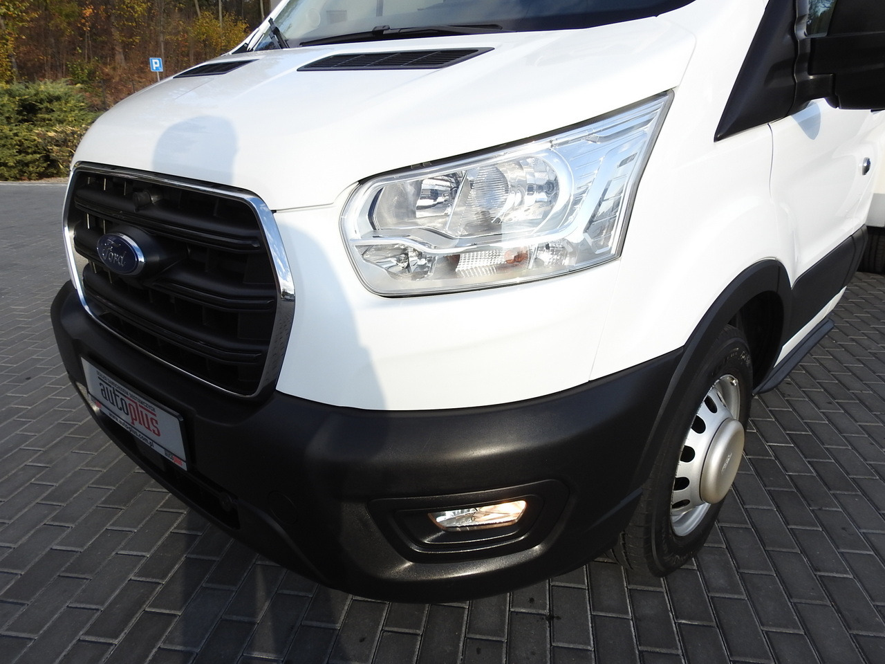 Dostavno vozilo hladnjača FORD TRANSIT REGRIGERATOR BOX -10*C POWER SUPPLY 230V CRUISE CONTROL AIR CONDITIONING LED LIGHTS PNEUMATICS TWIN WHEELS  130HP: slika 19