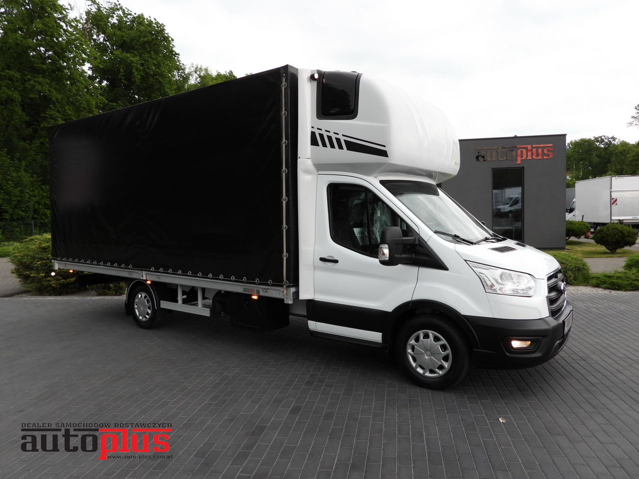 FORD TRANSIT TARPAULIN 10 PALLETS WEBASTO CRUISE CONTROL LED LIGHTS PNEUMATICS AIR CONDITIONING 160HP - Dostavno vozilo sa ceradom: slika 1 FORD TRANSIT TARPAULIN 10 PALLETS WEBASTO CRUISE CONTROL LED LIGHTS PNEUMATICS AIR CONDITIONING 160HP - Dostavno vozilo sa ceradom: slika 1