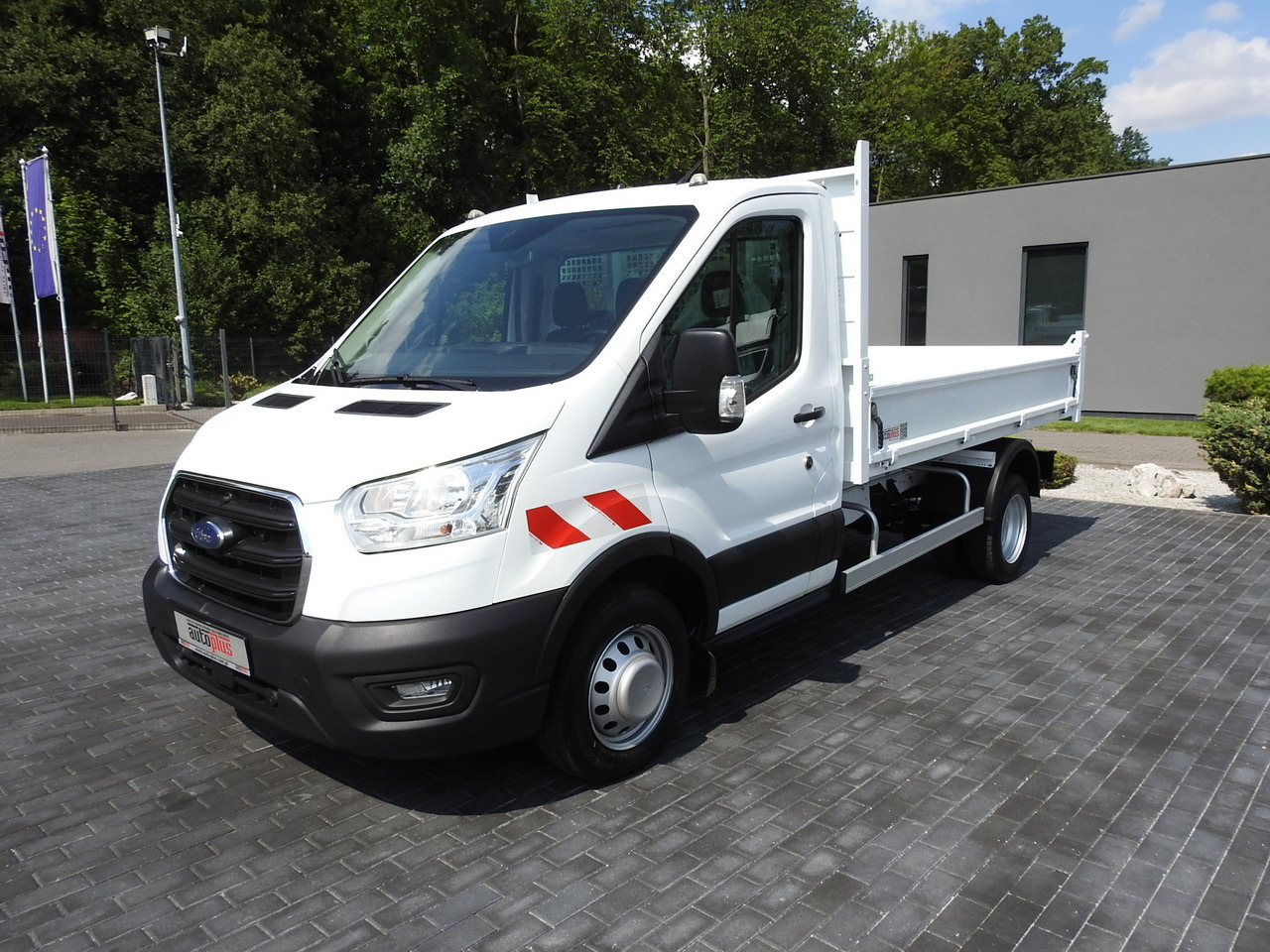 Dostavno vozilo kiper FORD TRANSIT TIPPER CRUISE CONTROL AIR CONDITIONING TWIN WHEELS 170HP: slika 6 Dostavno vozilo kiper FORD TRANSIT TIPPER CRUISE CONTROL AIR CONDITIONING TWIN WHEELS 170HP: slika 6
