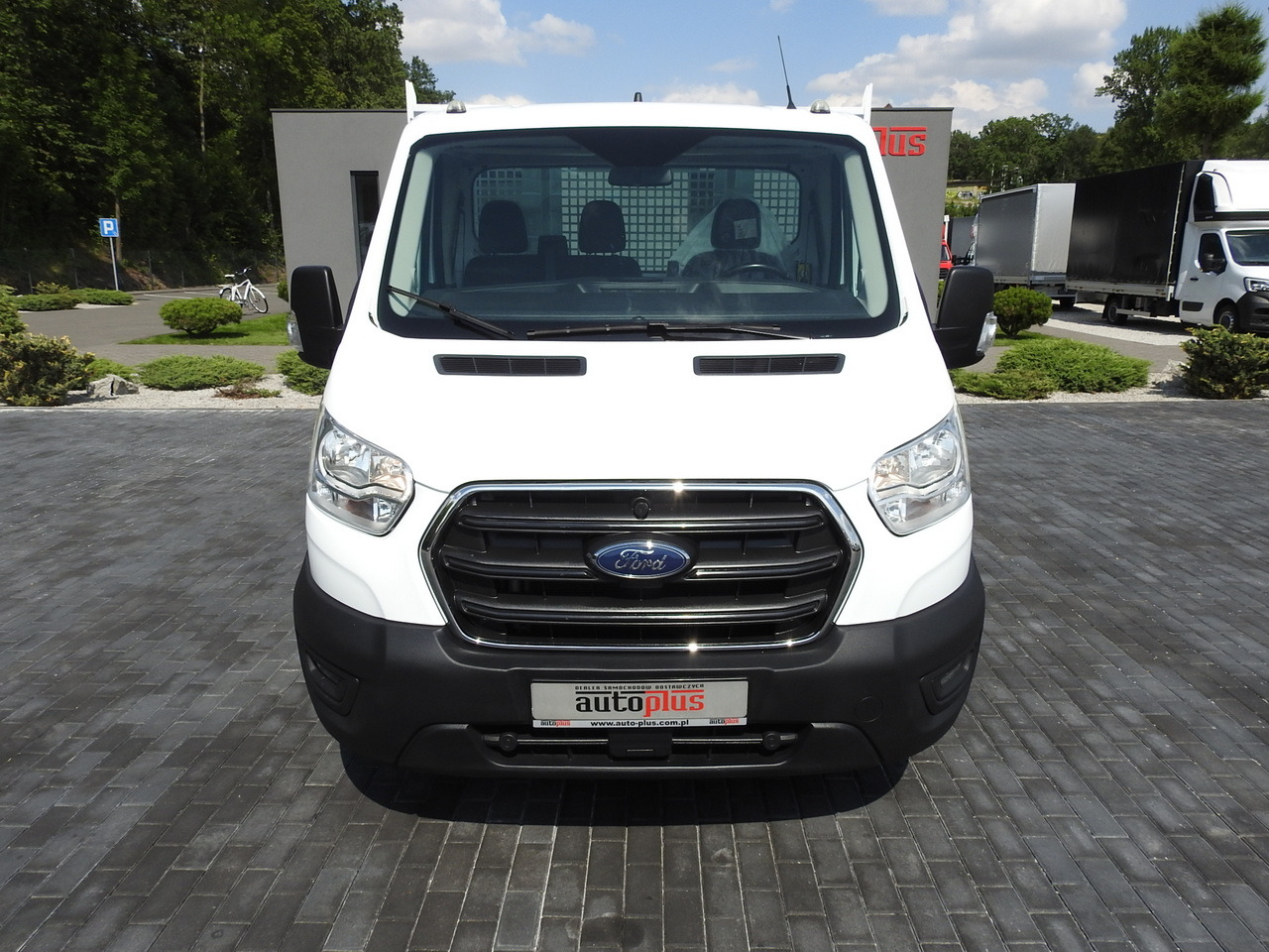 FORD TRANSIT TIPPER CRUISE CONTROL AIR CONDITIONING TWIN WHEELS 170HP - Dostavno vozilo kiper: slika 5 FORD TRANSIT TIPPER CRUISE CONTROL AIR CONDITIONING TWIN WHEELS 170HP - Dostavno vozilo kiper: slika 5