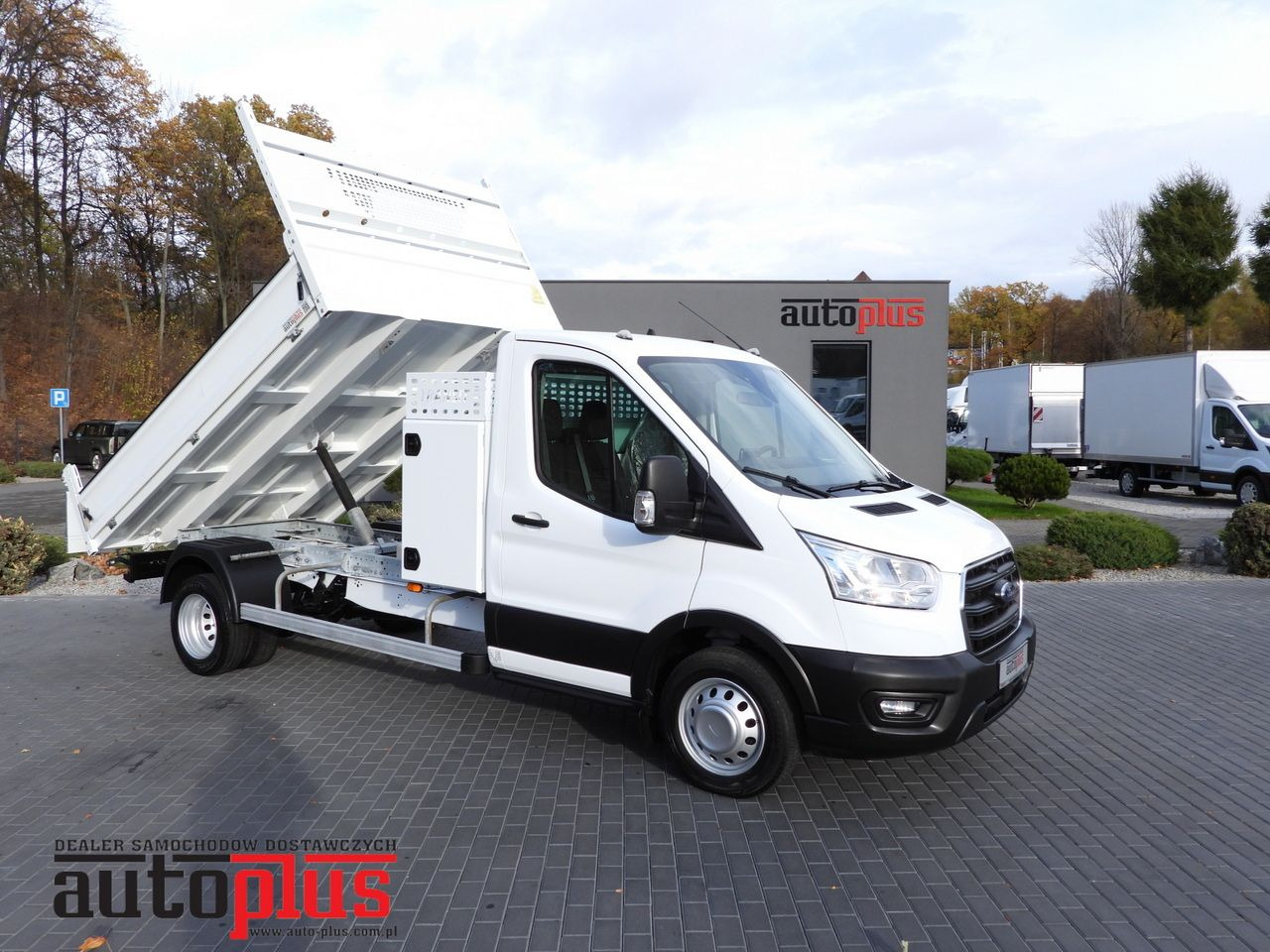 FORD TRANSIT TIPPER CRUISE CONTROL LED LIGHTS TWIN WHEELS AIR CONDITIONING 130HP - Dostavno vozilo kiper: slika 1 FORD TRANSIT TIPPER CRUISE CONTROL LED LIGHTS TWIN WHEELS AIR CONDITIONING 130HP - Dostavno vozilo kiper: slika 1