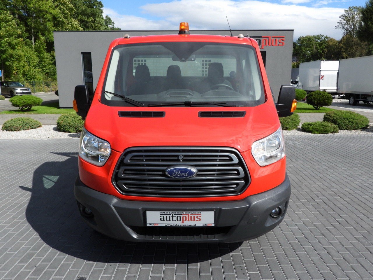 FORD TRANSIT TIPPER CRUISE CONTROL LED LIGHTS TWIN WHEELS AIR CONDITIONING 170HP - Dostavno vozilo kiper: slika 5 FORD TRANSIT TIPPER CRUISE CONTROL LED LIGHTS TWIN WHEELS AIR CONDITIONING 170HP - Dostavno vozilo kiper: slika 5
