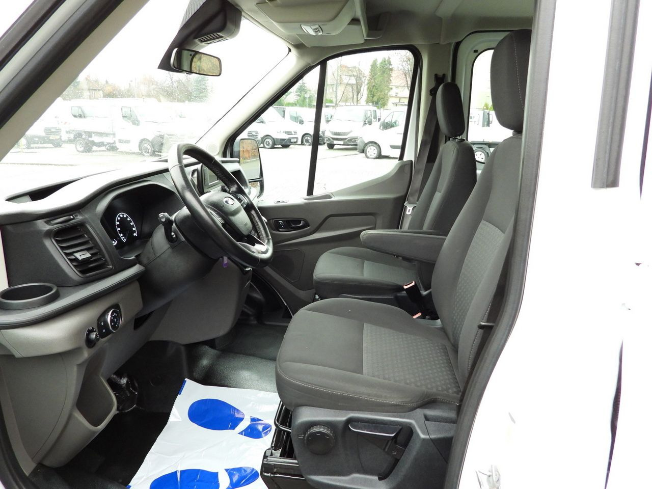 Dostavno vozilo kiper FORD TRANSIT TIPPER DOUBLE CABIN DOKA 6 SEATS CRUISE CONTROL LED LIGHTS TWIN WHEELS AIR CONDITIONING  170HP: slika 26