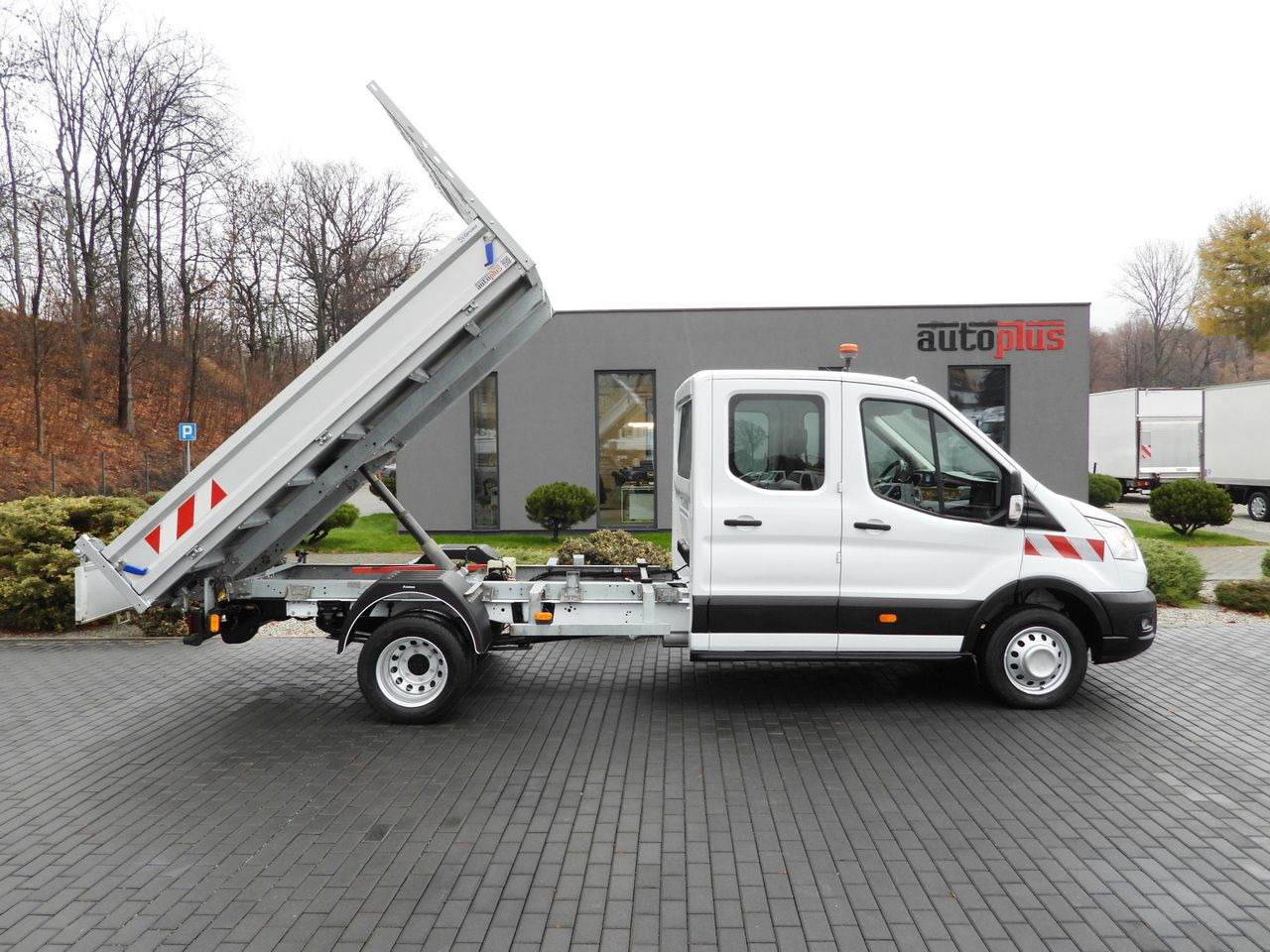 Dostavno vozilo kiper FORD TRANSIT TIPPER DOUBLE CABIN DOKA 6 SEATS CRUISE CONTROL LED LIGHTS TWIN WHEELS AIR CONDITIONING  170HP: slika 7