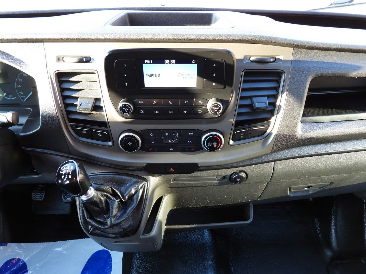 Dostavno vozilo kiper FORD TRANSIT TIPPER DOUBLE CABIN DOKA 6 SEATS CRUISE CONTROL LED LIGHTS TWIN WHEELS AIR CONDITIONING  170HP: slika 36