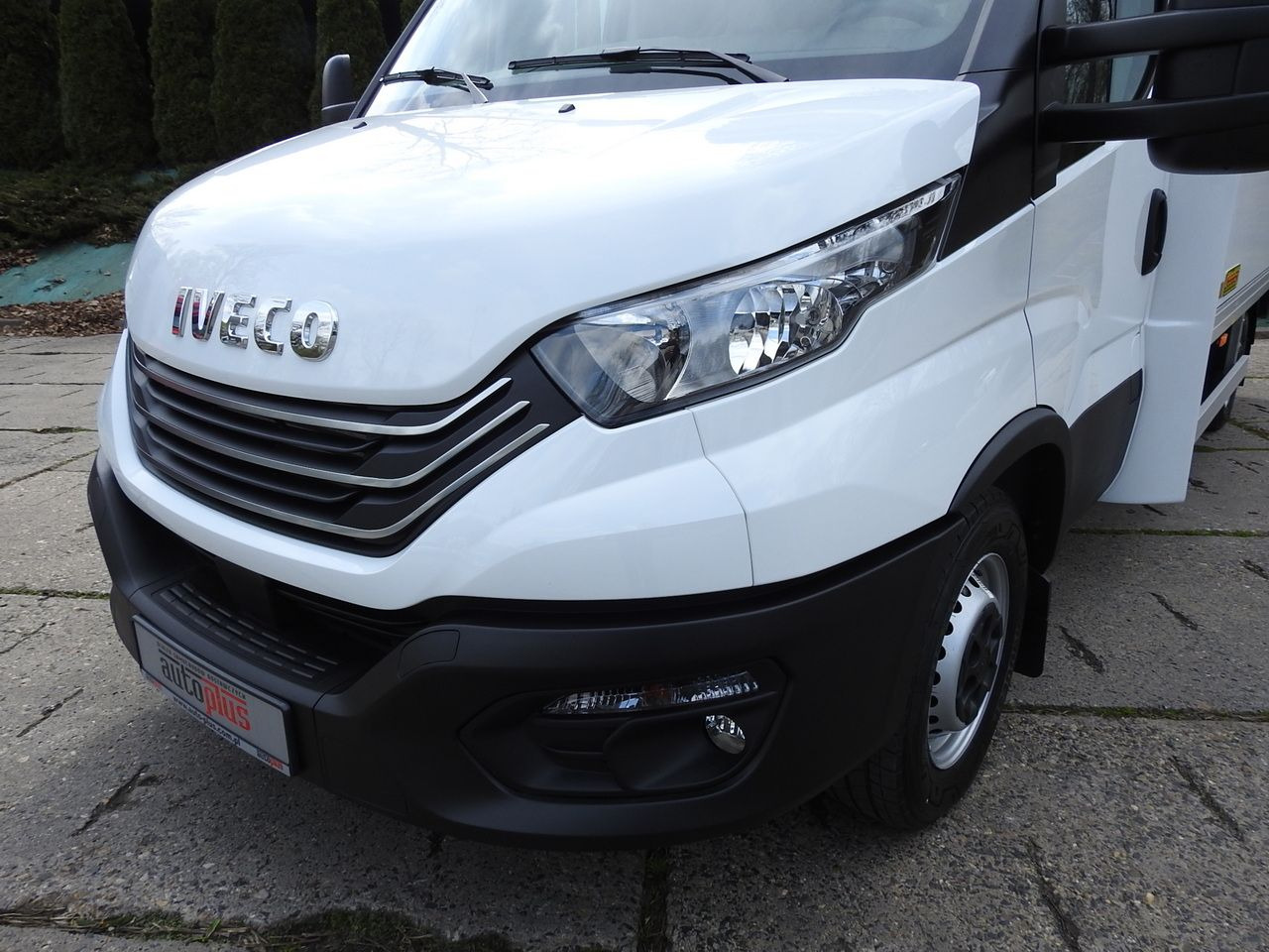 Novu Dostavno vozilo hladnjača IVECO DAILY 35S16 NEW REGRIGERATOR BOX -10*C 8 PALLETS HEATING FUNCTION POWER SUPPLY 230V CRUISE CONTROL AIR CONDITIONING 160HP: slika 20