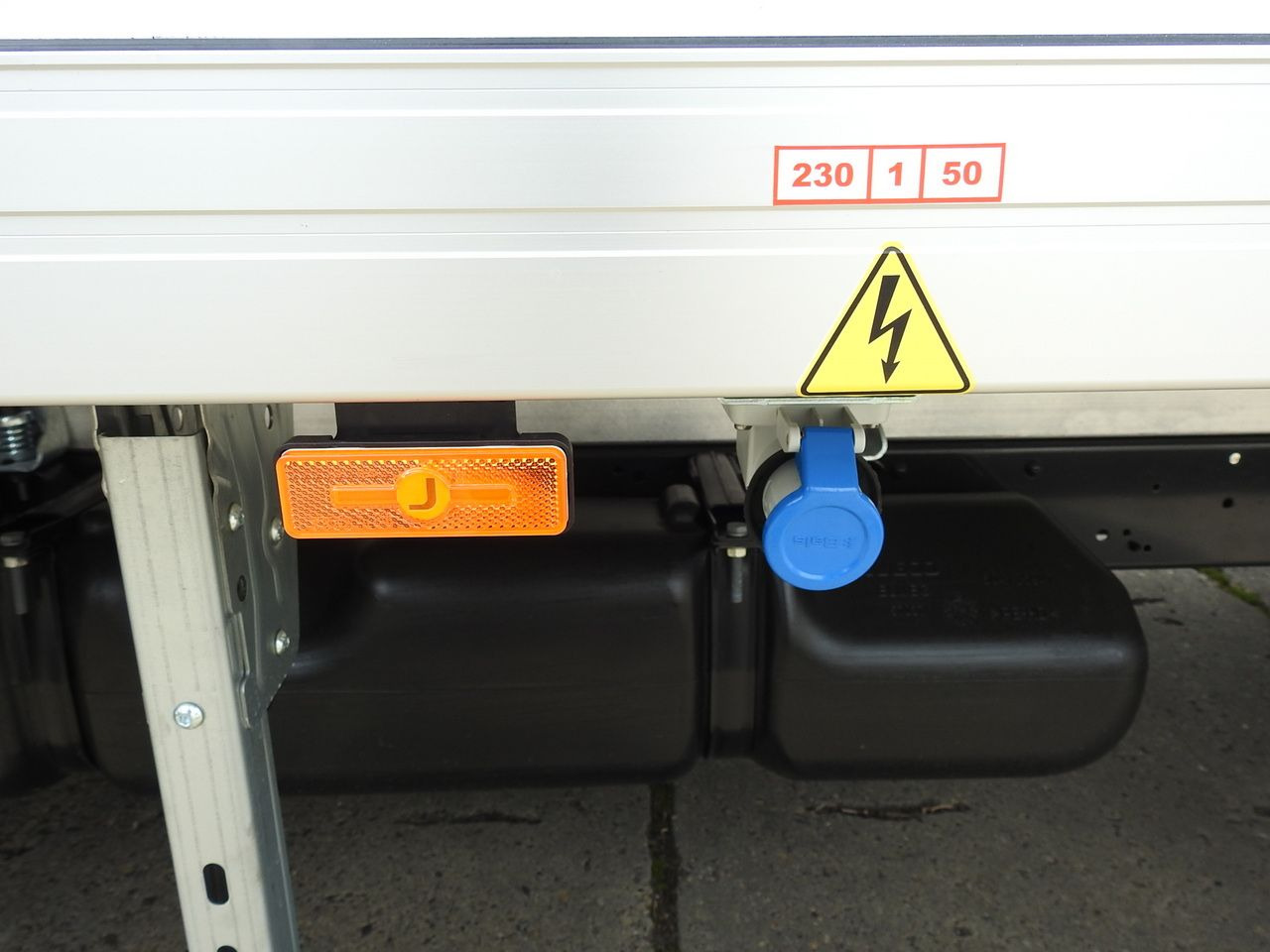 Novu Dostavno vozilo hladnjača IVECO DAILY 35S16 NEW REGRIGERATOR BOX -10*C 8 PALLETS HEATING FUNCTION POWER SUPPLY 230V CRUISE CONTROL AIR CONDITIONING 160HP: slika 29