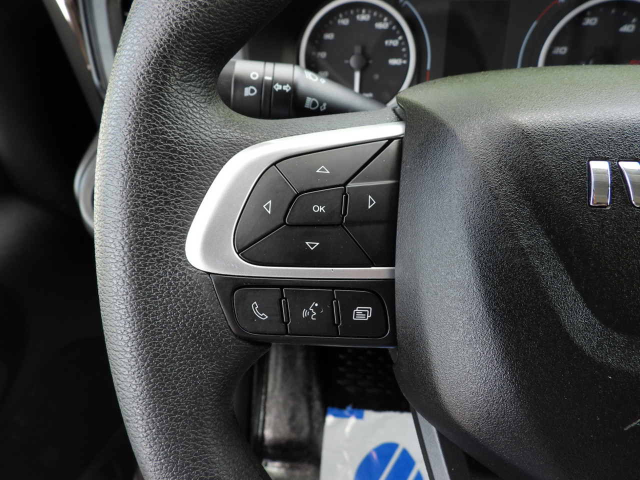 Lizing IVECO DAILY 35S18 TARPAULIN 10 PALLETS CRUISE CONTROL LED LIGHTS AIR CONDITIONING  180HP IVECO DAILY 35S18 TARPAULIN 10 PALLETS CRUISE CONTROL LED LIGHTS AIR CONDITIONING  180HP: slika 32