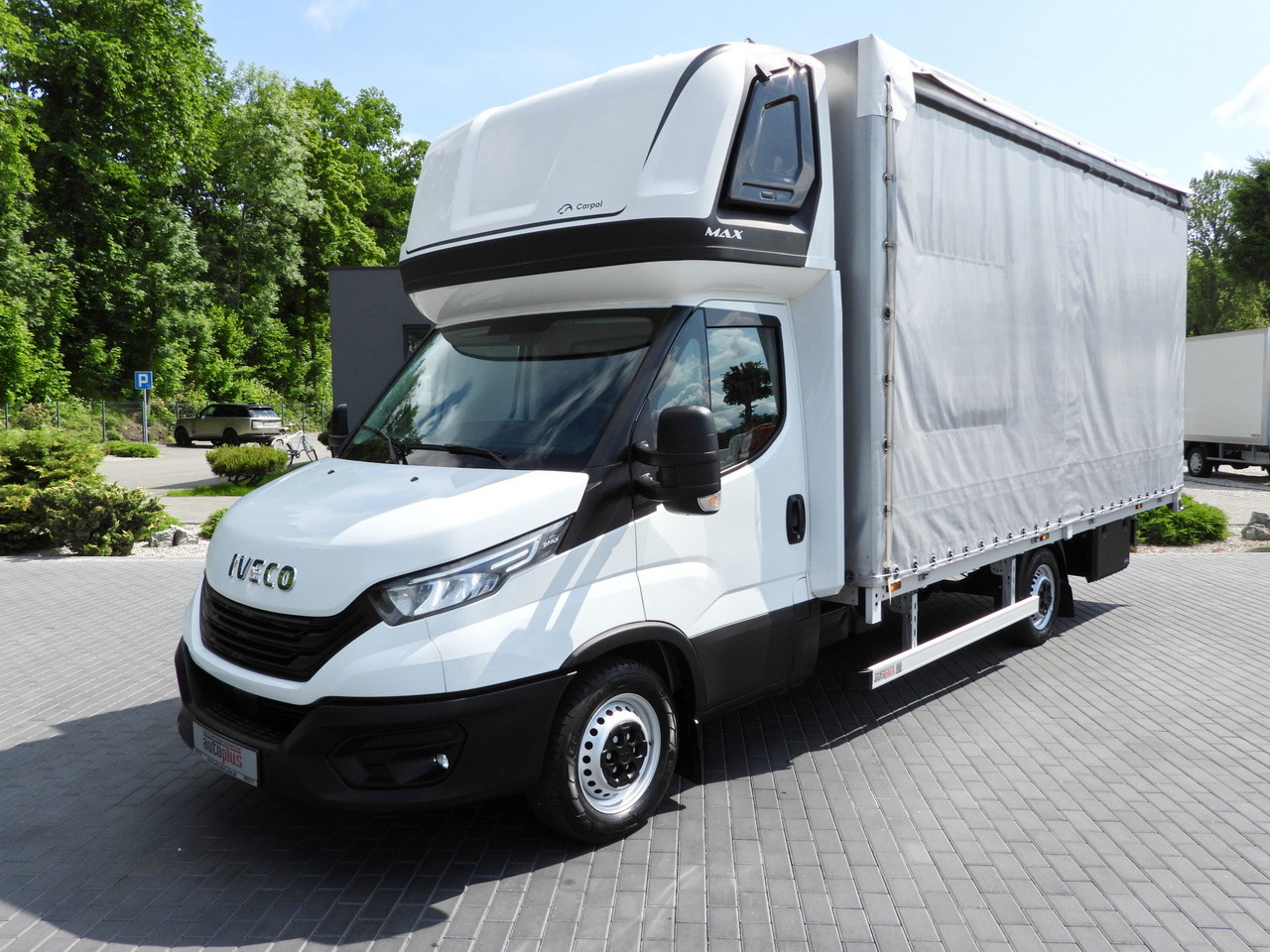 Lizing IVECO DAILY 35S18 TARPAULIN 10 PALLETS CRUISE CONTROL LED LIGHTS AIR CONDITIONING  180HP IVECO DAILY 35S18 TARPAULIN 10 PALLETS CRUISE CONTROL LED LIGHTS AIR CONDITIONING  180HP: slika 18