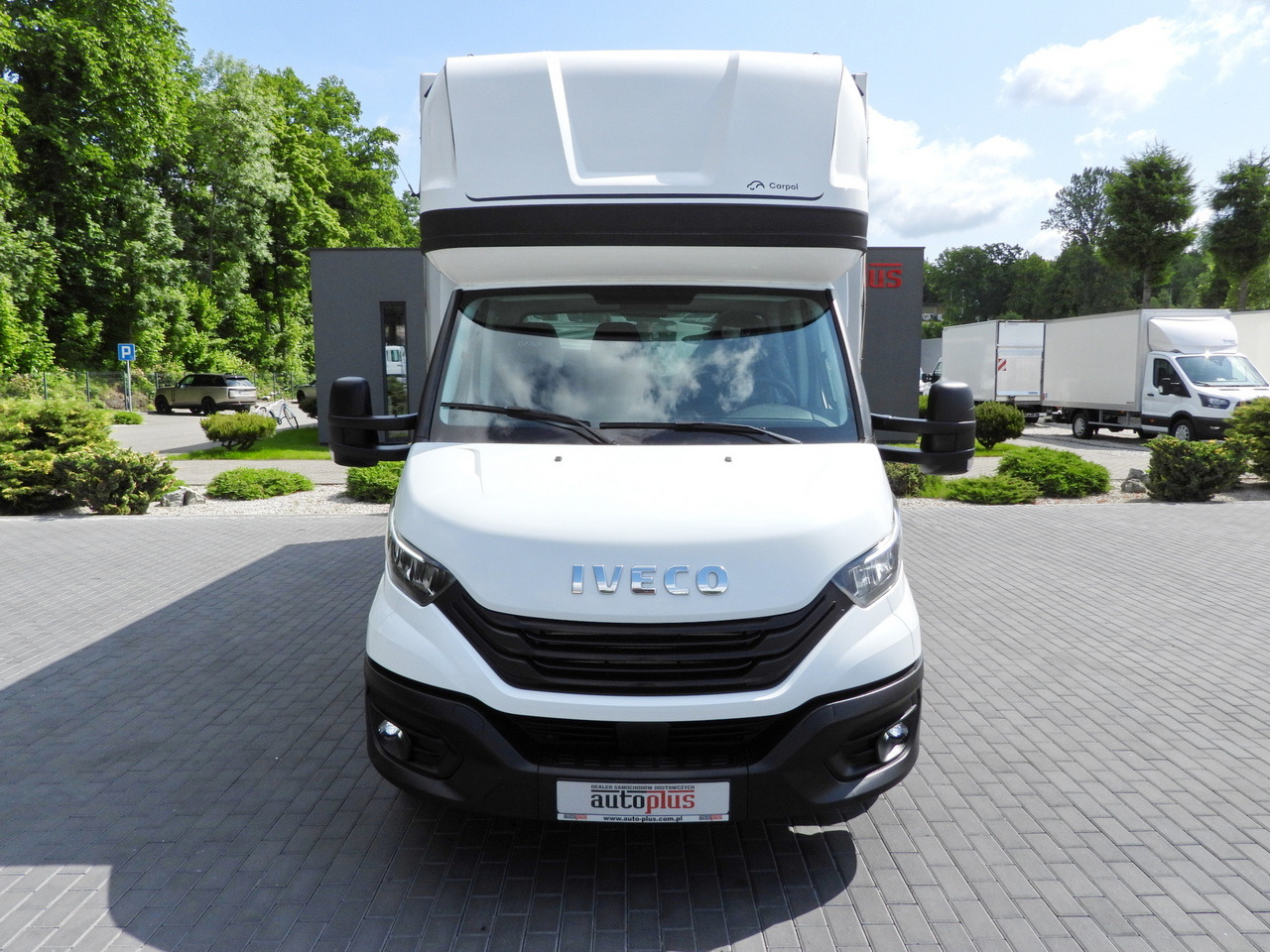 Lizing IVECO DAILY 35S18 TARPAULIN 10 PALLETS CRUISE CONTROL LED LIGHTS AIR CONDITIONING  180HP IVECO DAILY 35S18 TARPAULIN 10 PALLETS CRUISE CONTROL LED LIGHTS AIR CONDITIONING  180HP: slika 5