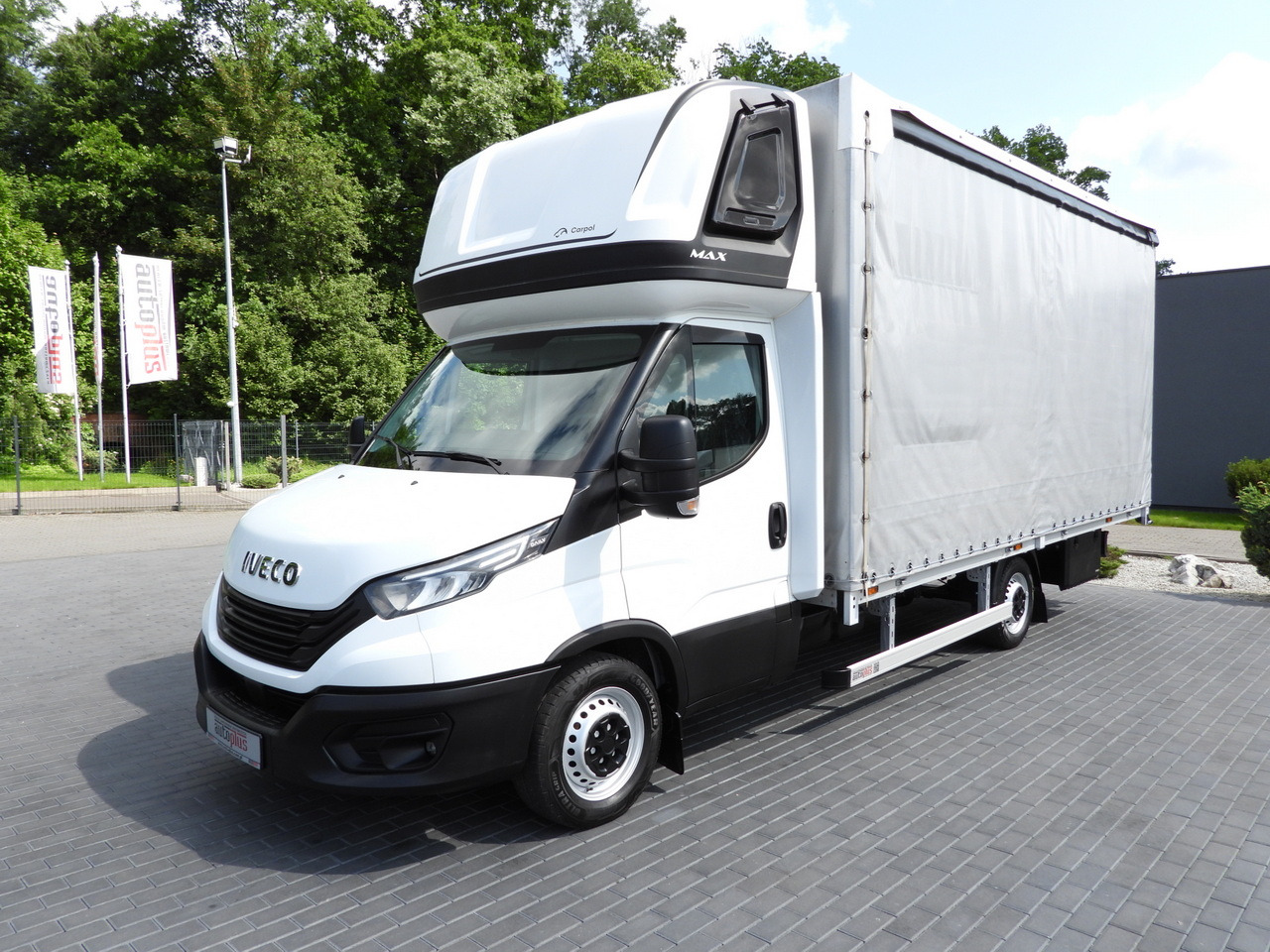 Lizing IVECO DAILY 35S18 TARPAULIN 10 PALLETS CRUISE CONTROL LED LIGHTS AIR CONDITIONING  180HP IVECO DAILY 35S18 TARPAULIN 10 PALLETS CRUISE CONTROL LED LIGHTS AIR CONDITIONING  180HP: slika 6