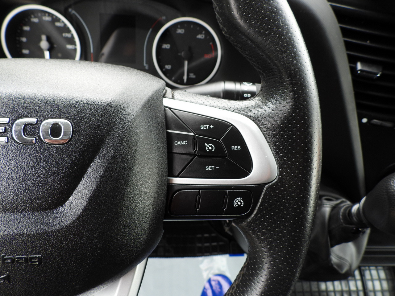 Lizing IVECO DAILY 35S18 TARPAULIN 10 PALLETS WEBASTO CRUISE CONTROL NAVIGATION LED LIGHTS AIR CONDITIONING  180HP IVECO DAILY 35S18 TARPAULIN 10 PALLETS WEBASTO CRUISE CONTROL NAVIGATION LED LIGHTS AIR CONDITIONING  180HP: slika 42