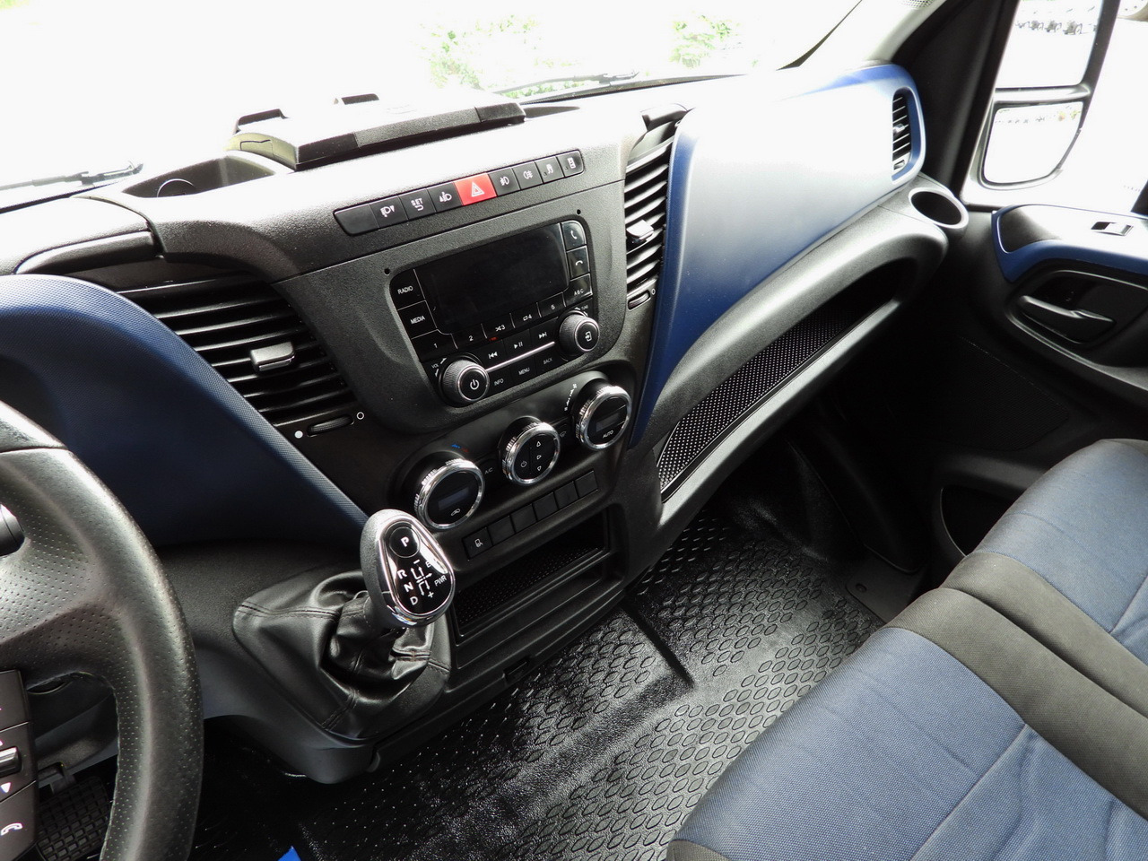 Dostavno vozilo sa ceradom IVECO DAILY 35S18 TARPAULIN 10 PALLETS WEBASTO CRUISE CONTROL PNEUMATICS AUTOMATIC TRANSMISSION HI-MATIC AIR CONDITIONING  180HP: slika 31
