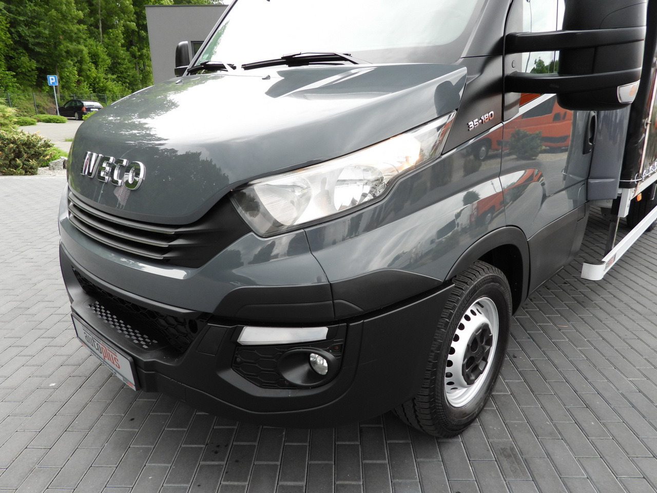 Dostavno vozilo sa ceradom IVECO DAILY 35S18 TARPAULIN 10 PALLETS WEBASTO CRUISE CONTROL PNEUMATICS AUTOMATIC TRANSMISSION HI-MATIC AIR CONDITIONING  180HP: slika 20