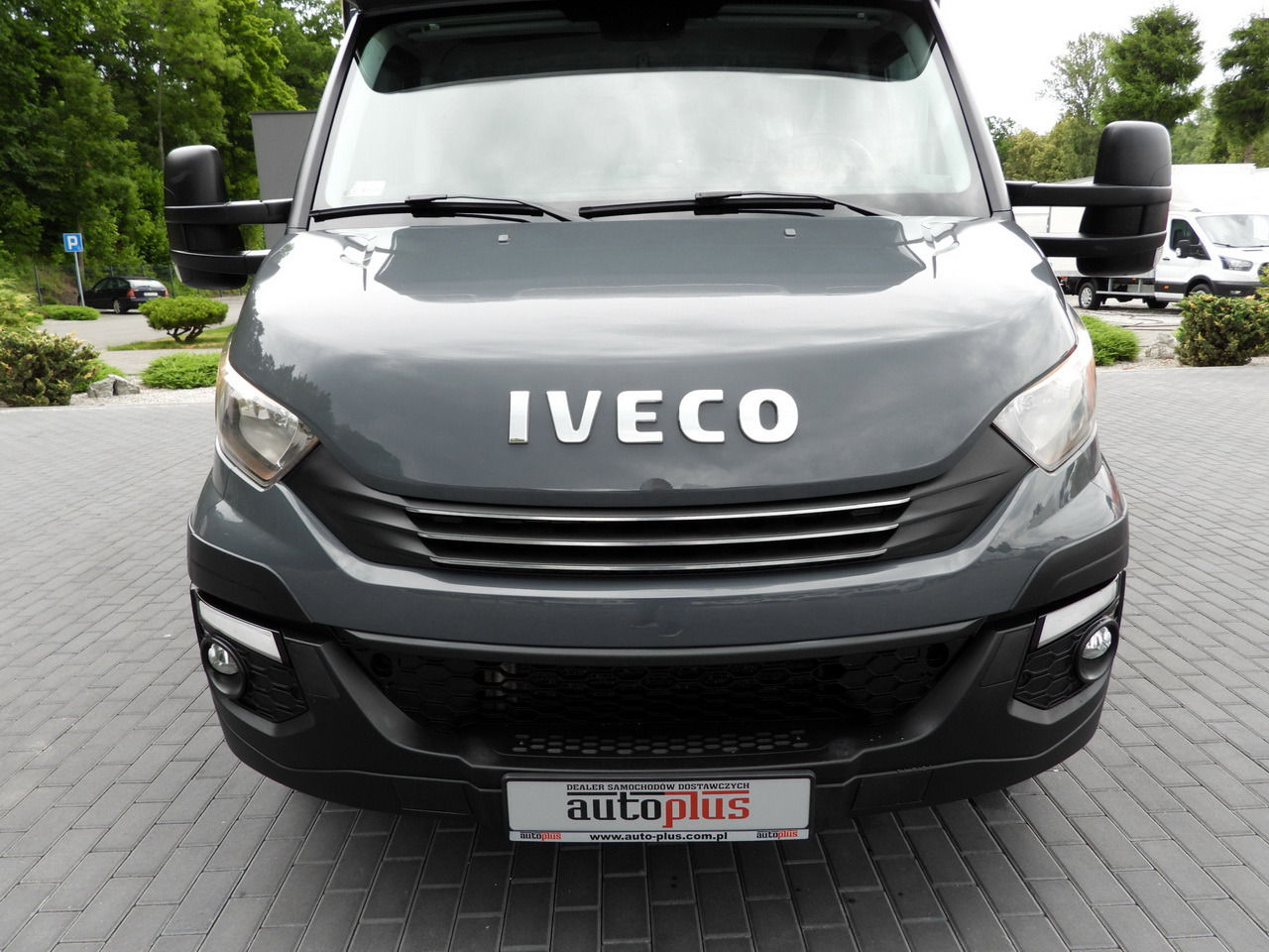 Dostavno vozilo sa ceradom IVECO DAILY 35S18 TARPAULIN 10 PALLETS WEBASTO CRUISE CONTROL PNEUMATICS AUTOMATIC TRANSMISSION HI-MATIC AIR CONDITIONING  180HP: slika 14