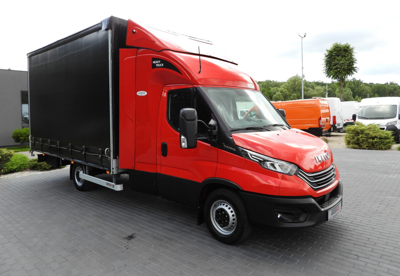 IVECO DAILY 35S21 TARPAULIN 10 PALLETS WEBASTO CRUISE CONTROL NAVIGATION LED LIGHTS PNEUMATICS AUTOMATIC TRANSMISSION HI-MATIC AIR CONDITIONING 210HP - Dostavno vozilo sa ceradom: slika 4 IVECO DAILY 35S21 TARPAULIN 10 PALLETS WEBASTO CRUISE CONTROL NAVIGATION LED LIGHTS PNEUMATICS AUTOMATIC TRANSMISSION HI-MATIC AIR CONDITIONING 210HP - Dostavno vozilo sa ceradom: slika 4