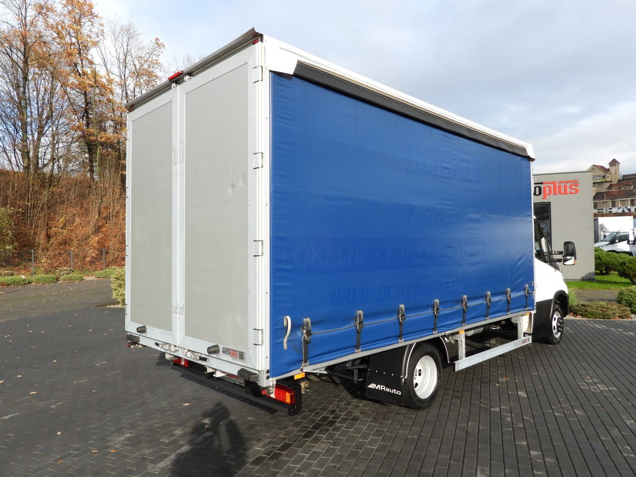 IVECO DAILY 50C16 TARPAULIN 10 PALLETS CRUISE CONTROL TWIN WHEELS AIR CONDITIONING 160HP - Dostavno vozilo sa ceradom: slika 3 IVECO DAILY 50C16 TARPAULIN 10 PALLETS CRUISE CONTROL TWIN WHEELS AIR CONDITIONING 160HP - Dostavno vozilo sa ceradom: slika 3