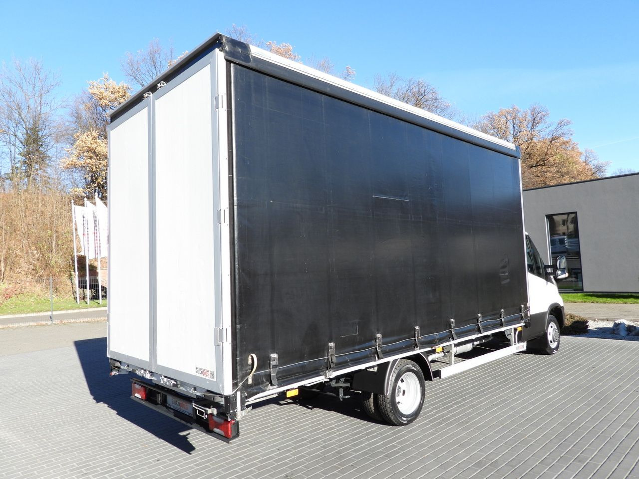 Lizing IVECO DAILY 50C17 TARPAULIN 10 PALLETS CRUISE CONTROL TWIN WHEELS AIR CONDITIONING  180HP IVECO DAILY 50C17 TARPAULIN 10 PALLETS CRUISE CONTROL TWIN WHEELS AIR CONDITIONING  180HP: slika 14
